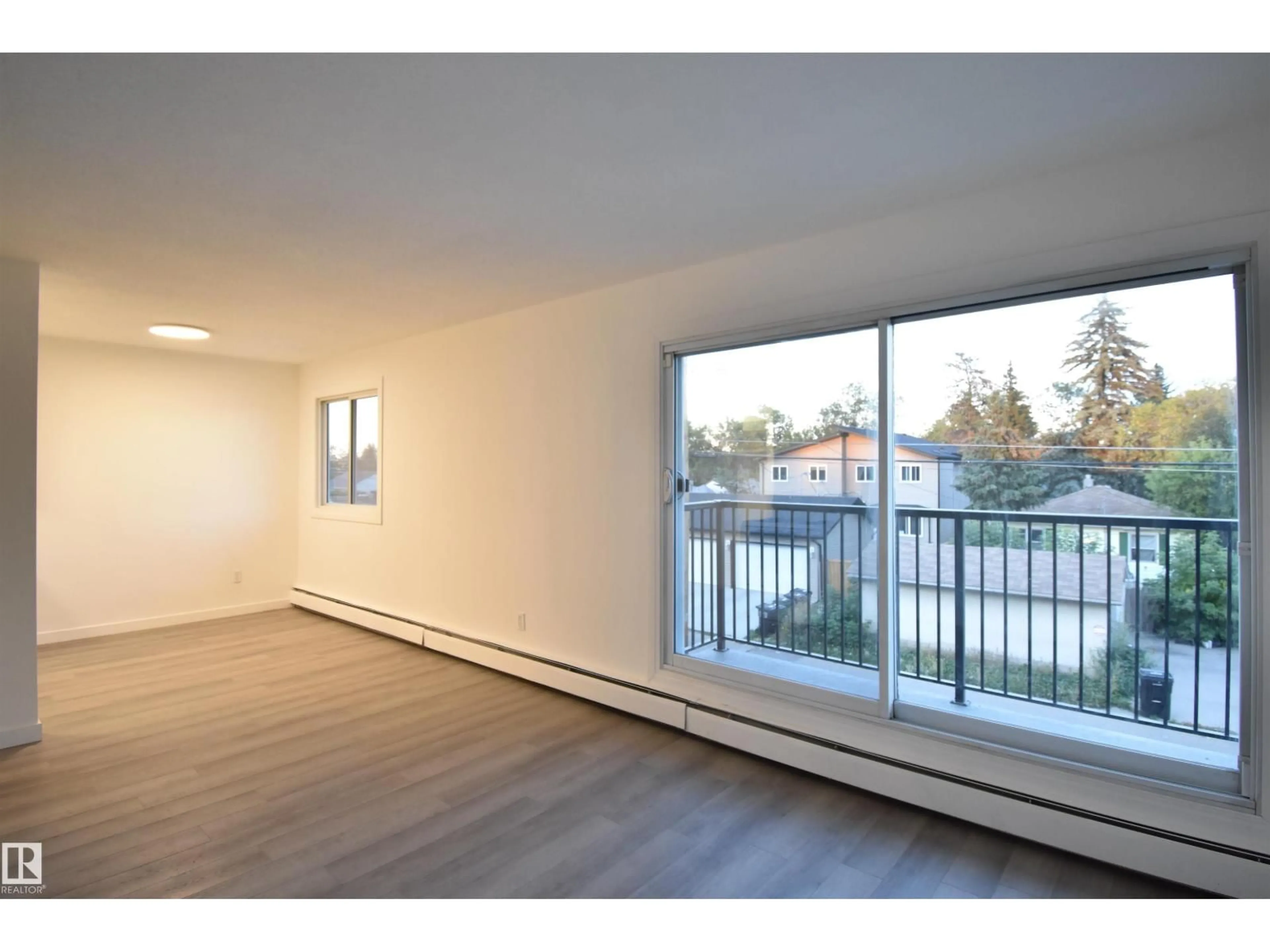 A pic of a room for #303 - 12921 127 ST, Edmonton Alberta T5L1B1