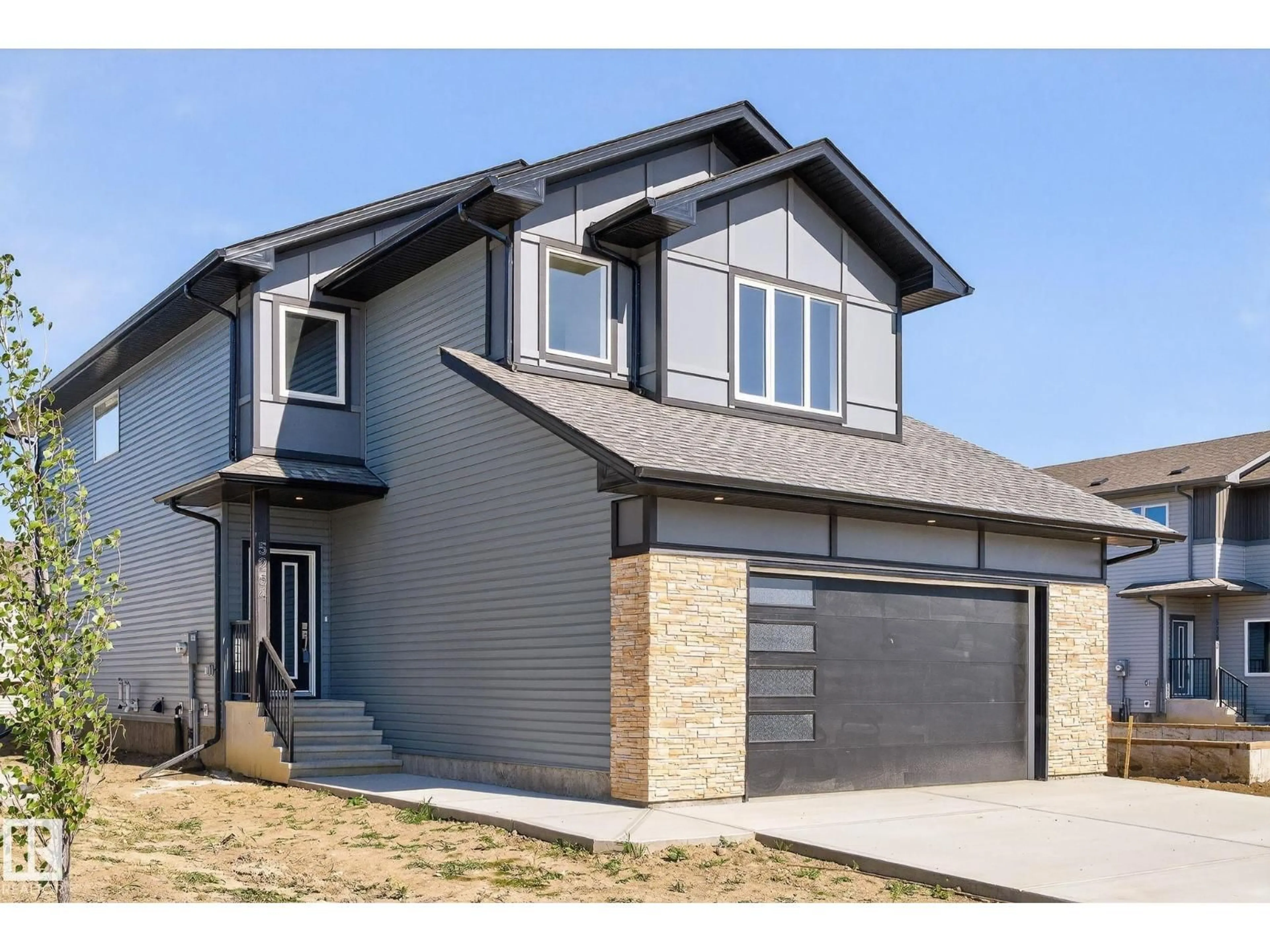 Home with vinyl exterior material, street for 5254 47 AV, Calmar Alberta T0C0V0