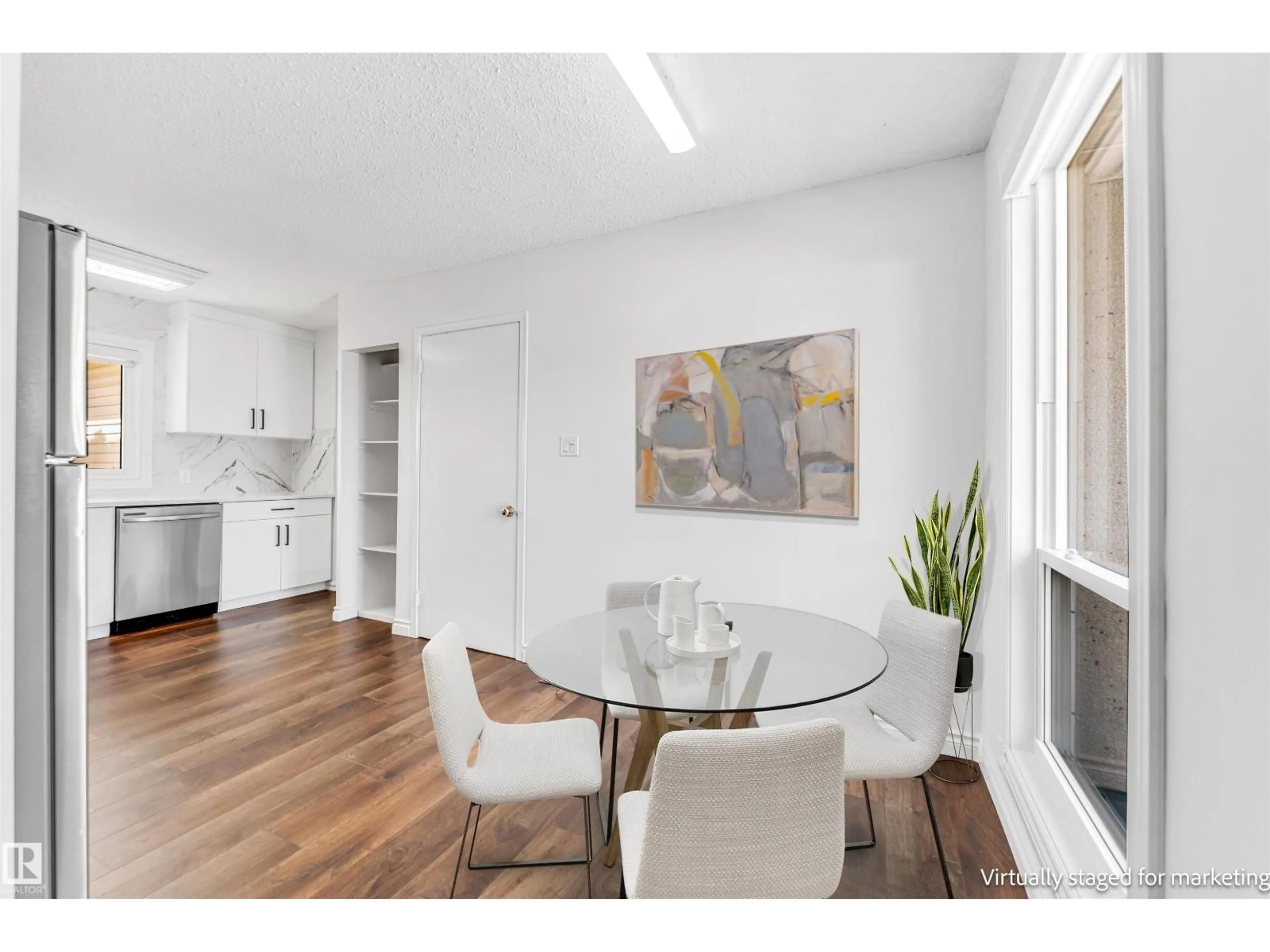 A pic of a room for 13316 136 AV, Edmonton Alberta T5L4B3
