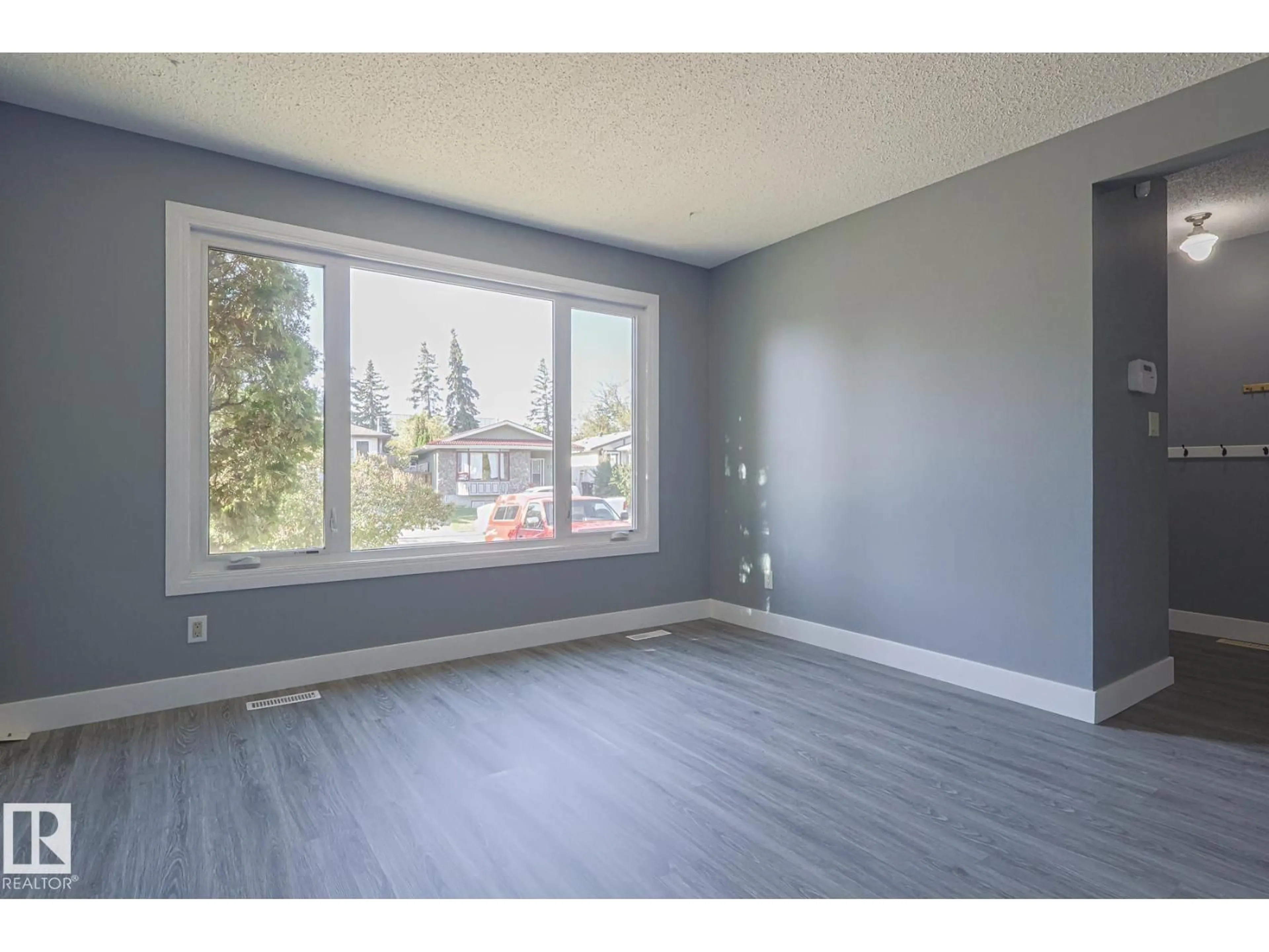 A pic of a room for 112 WELLINGTON CR, Spruce Grove Alberta T7X1K6