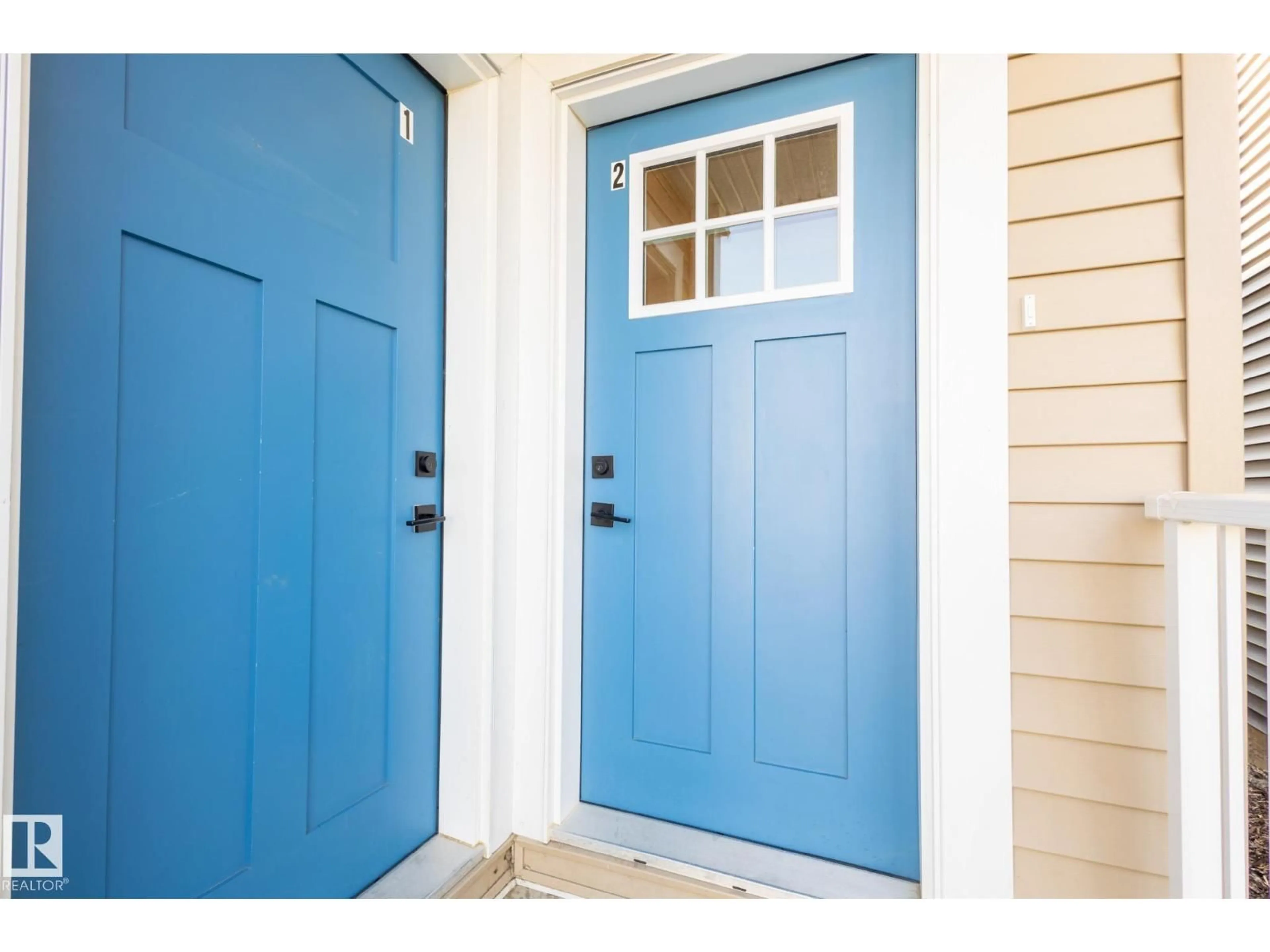 Indoor entryway for 1215 PODERSKY WD, Edmonton Alberta T6W4W3