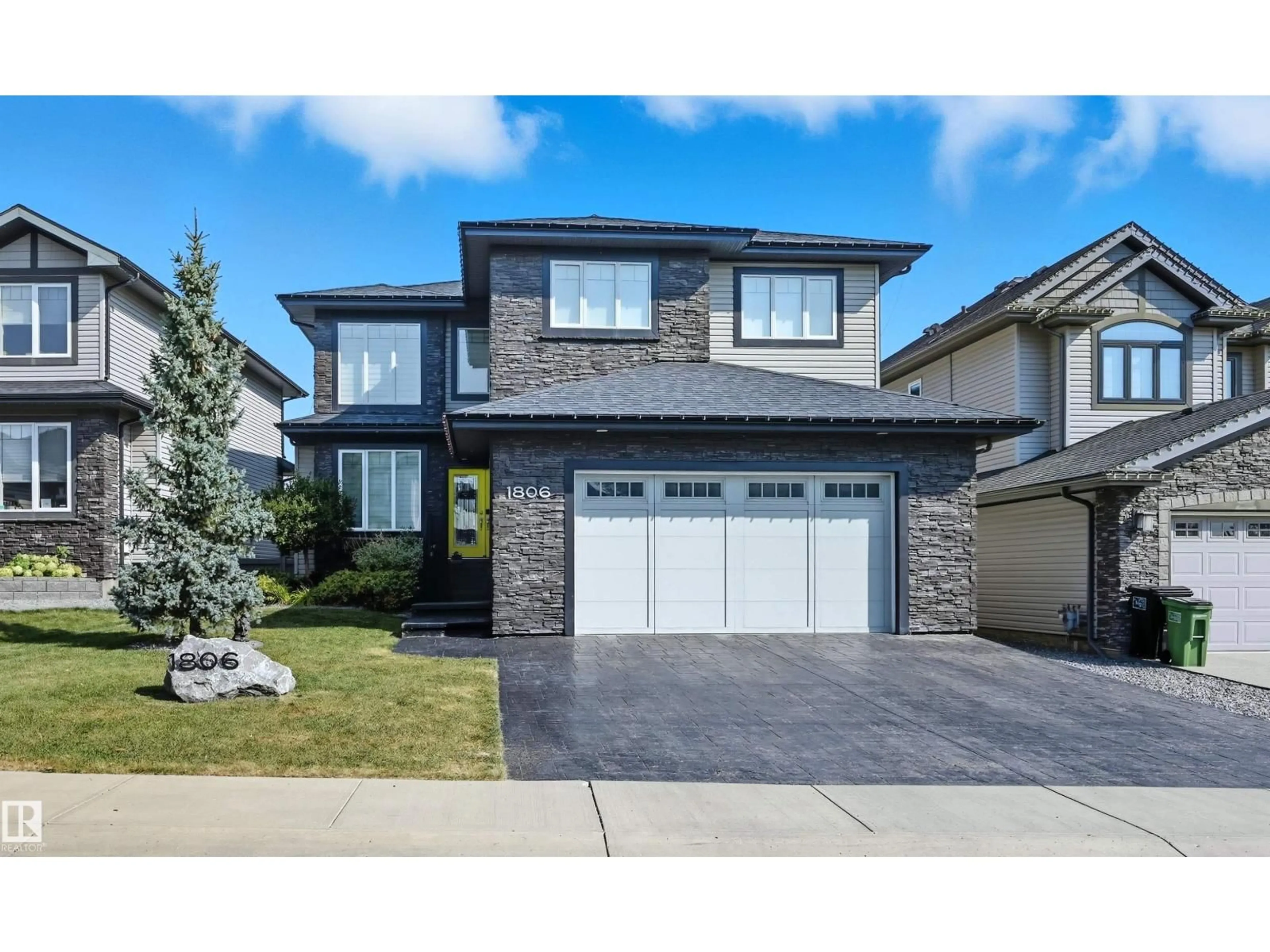 Home with vinyl exterior material, street for 1806 ADAMSON PT, Edmonton Alberta T6W2N7