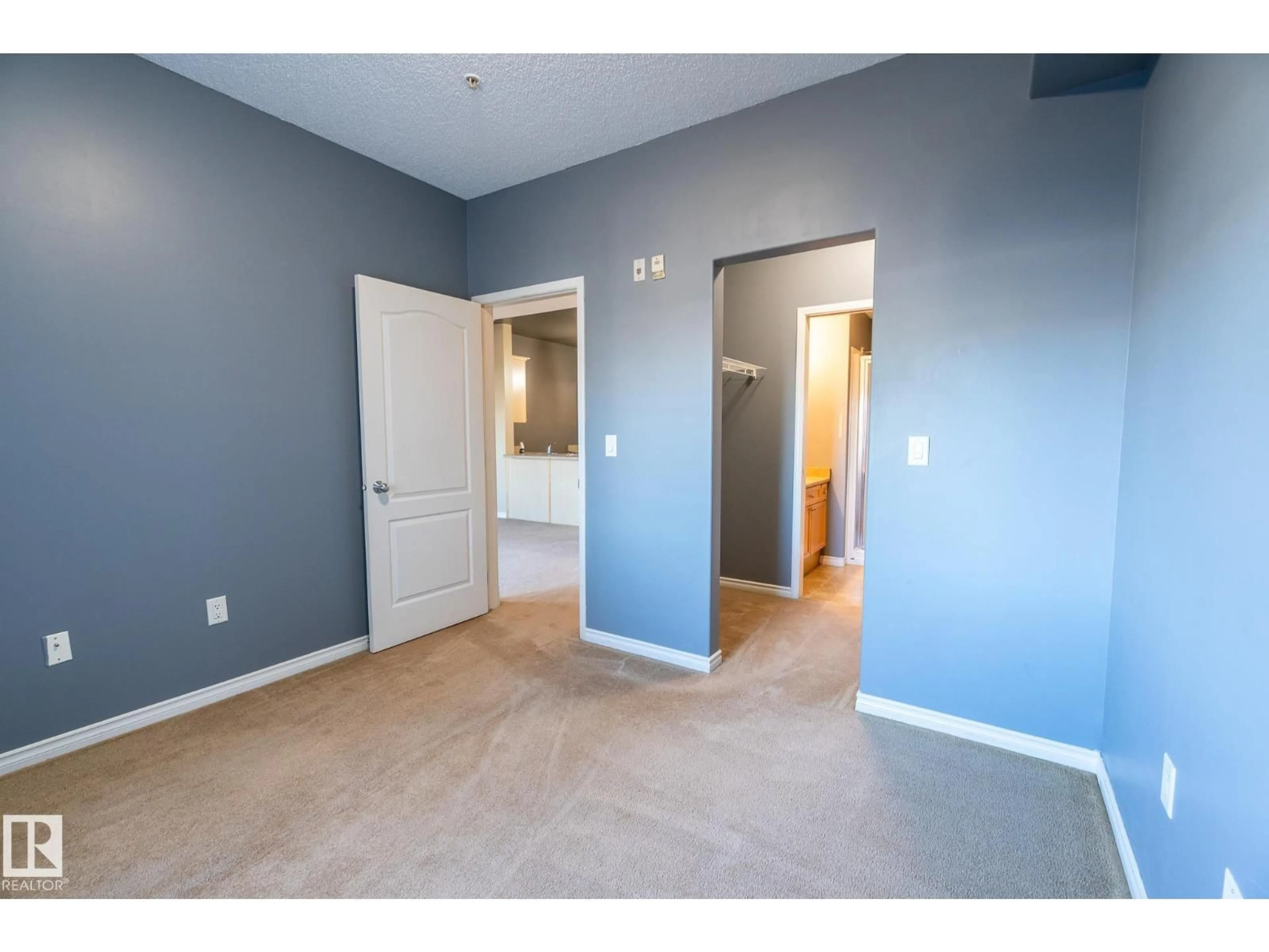 Unknown for 118 - 16807 100 AV, Edmonton Alberta T5P4Z6