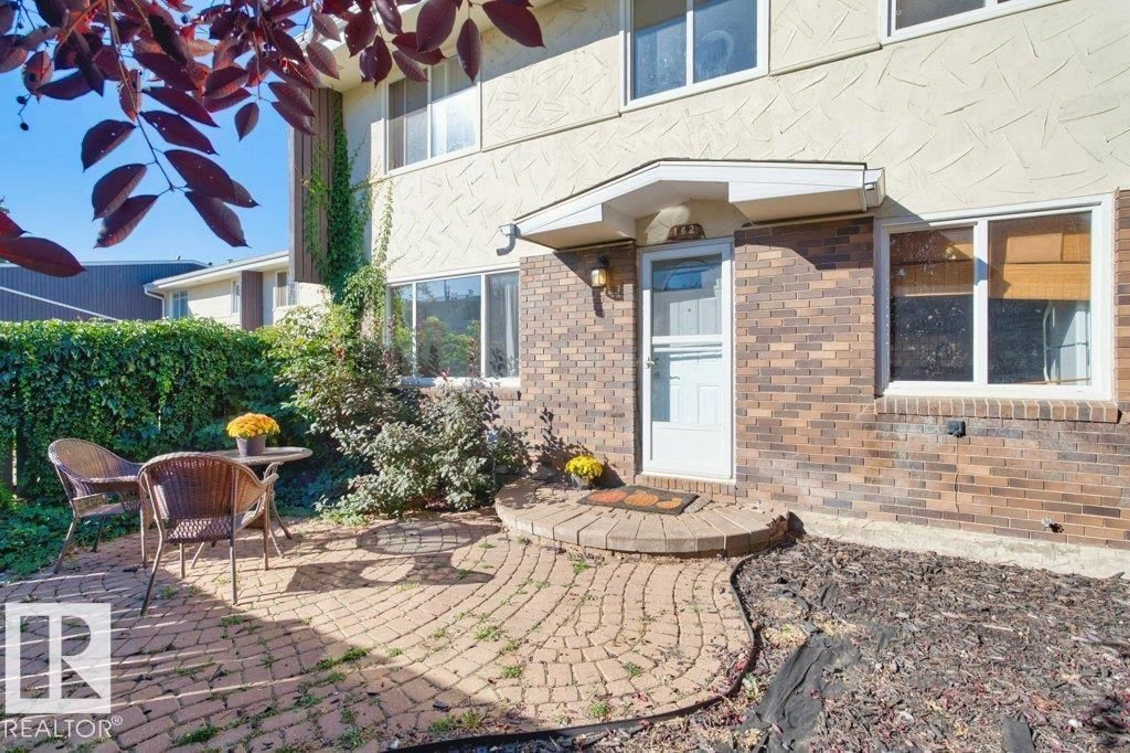 Unknown for NW - 182 ROSELAND VG, Edmonton Alberta T5E5R6