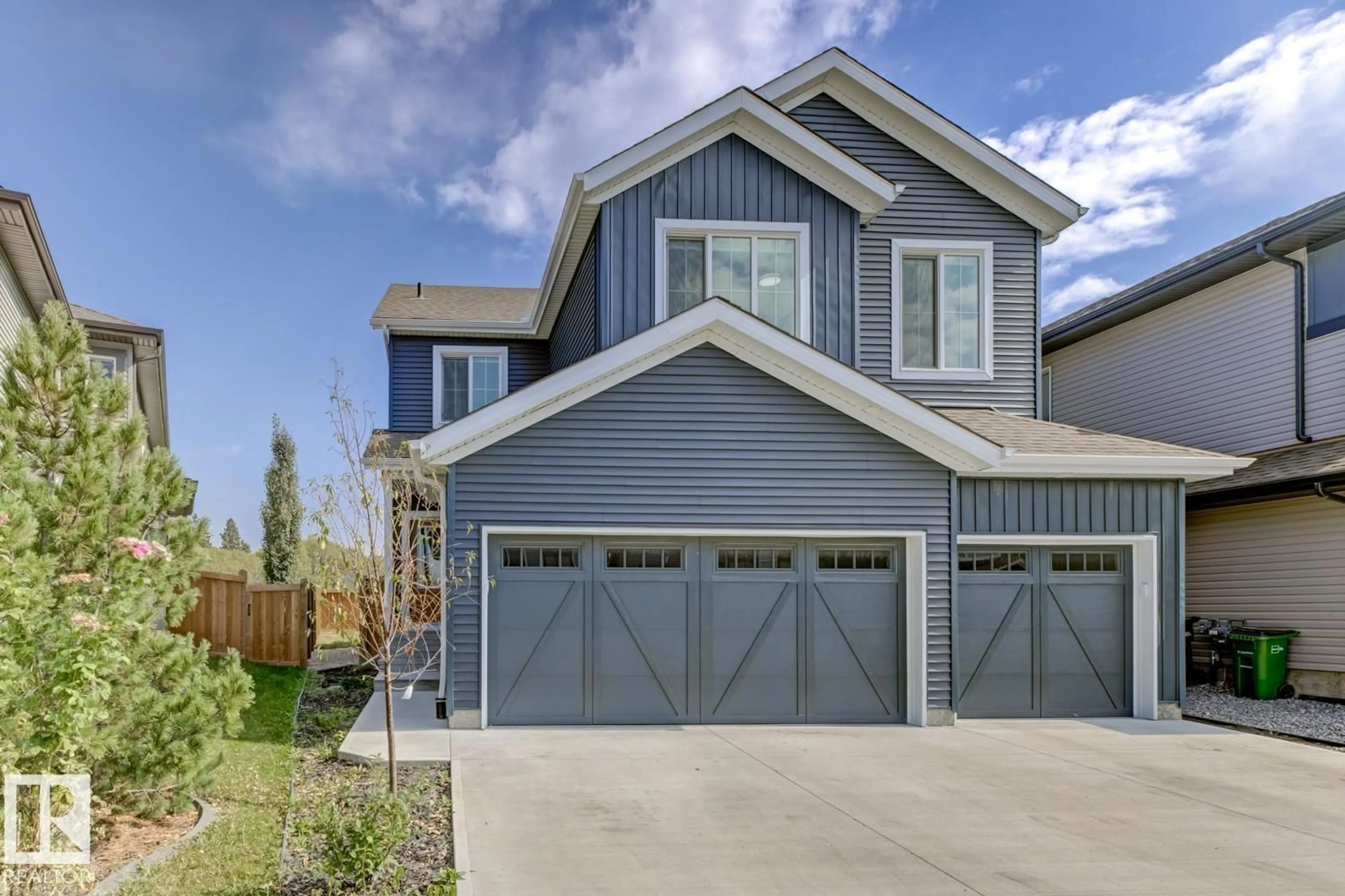 Home with vinyl exterior material, street for 513 EAGLESON WD, Edmonton Alberta T6M0Y6