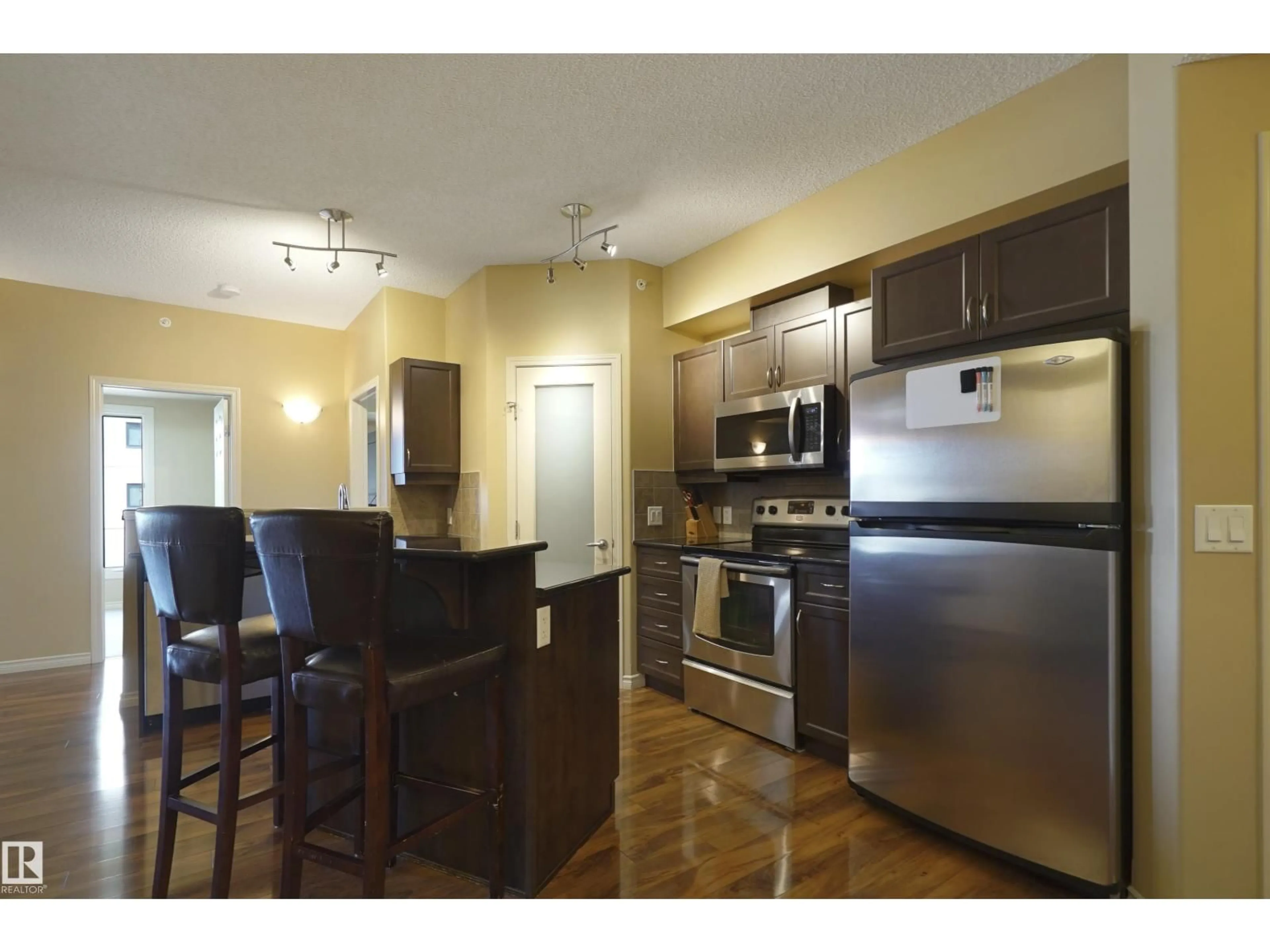 Unknown for 10303 - 511 111 ST NW, Edmonton Alberta T5K0C6