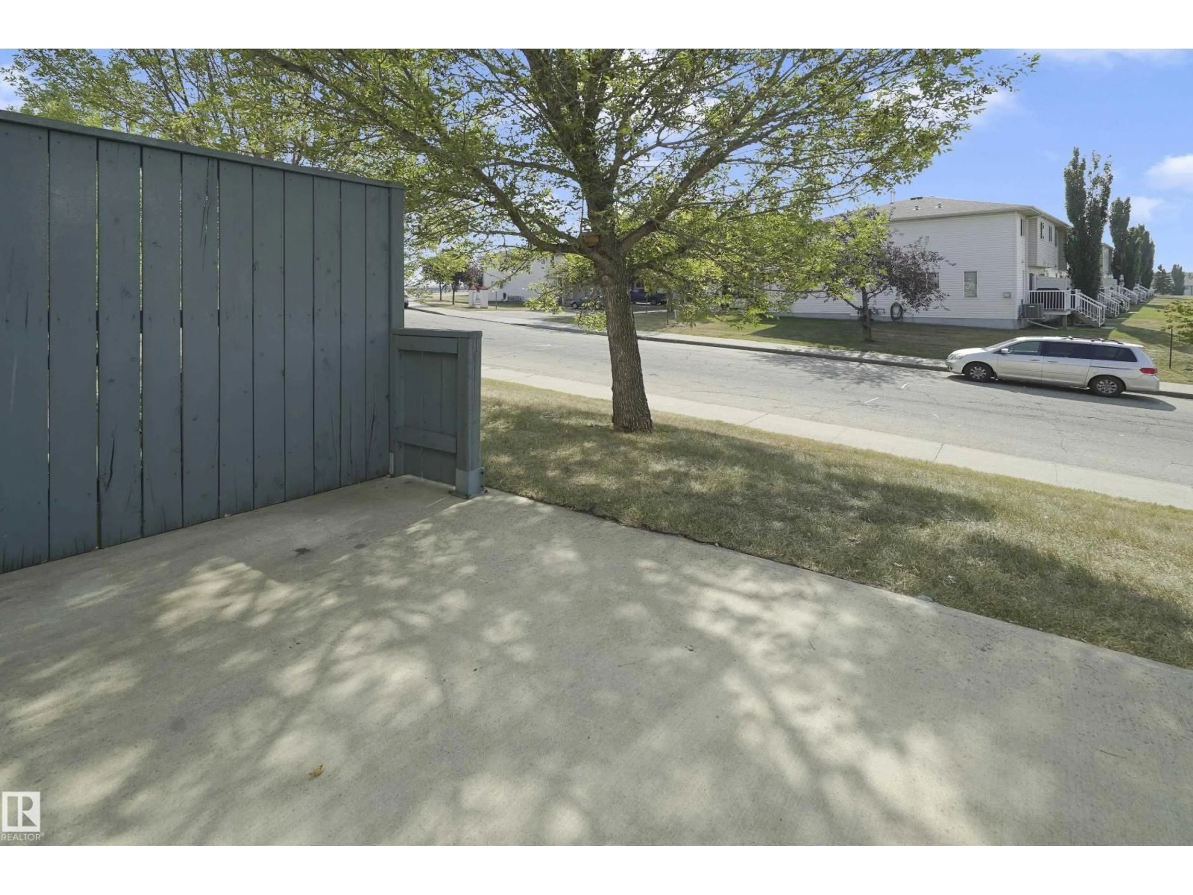 Unknown for 450 - 39 HYNDMAN CR, Edmonton Alberta T5A0E2