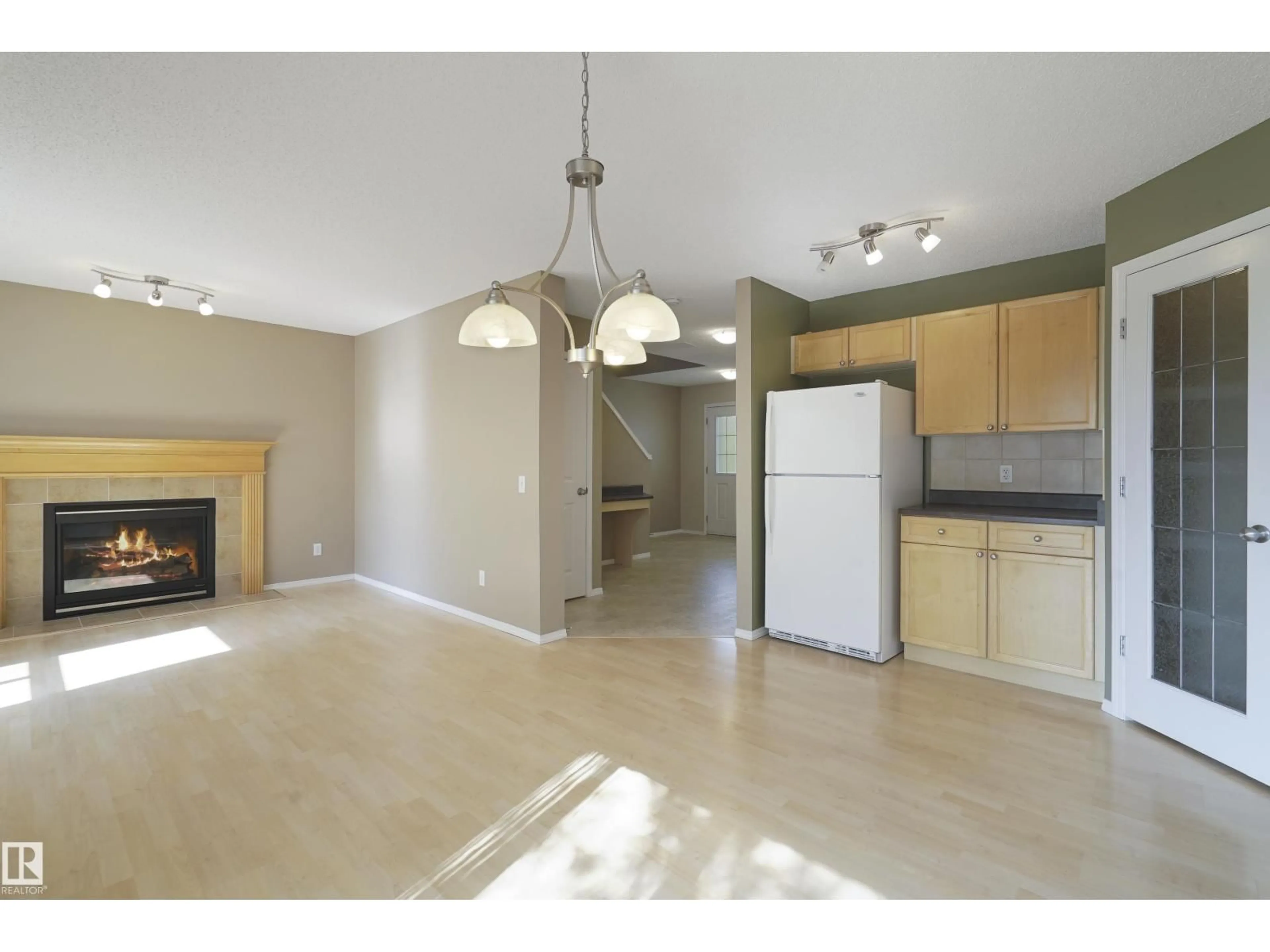 Open concept kitchen, unknown for 450 - 39 HYNDMAN CR, Edmonton Alberta T5A0E2