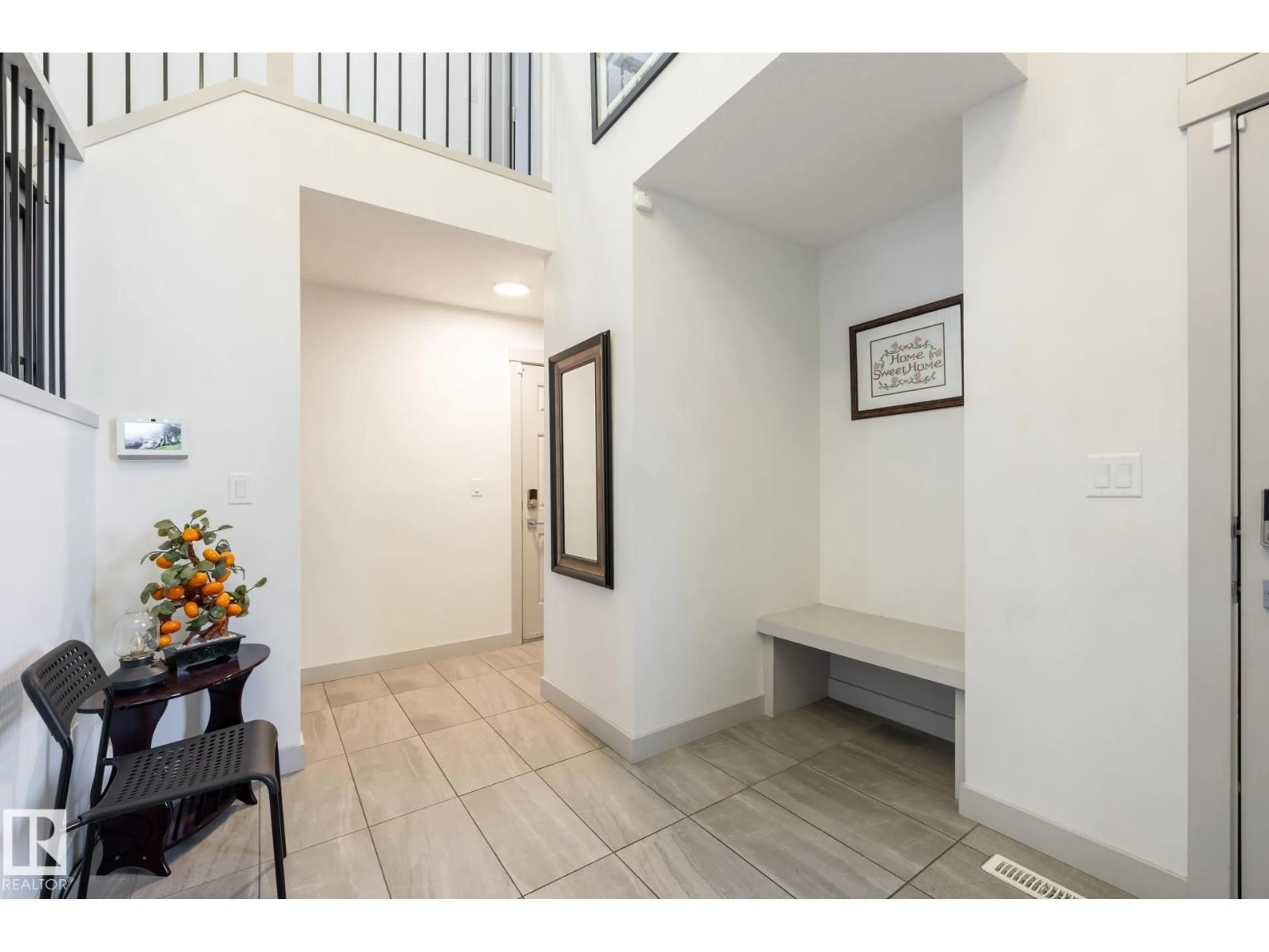 Indoor foyer for 2548 WONNACOTT LO, Edmonton Alberta T6X2K6