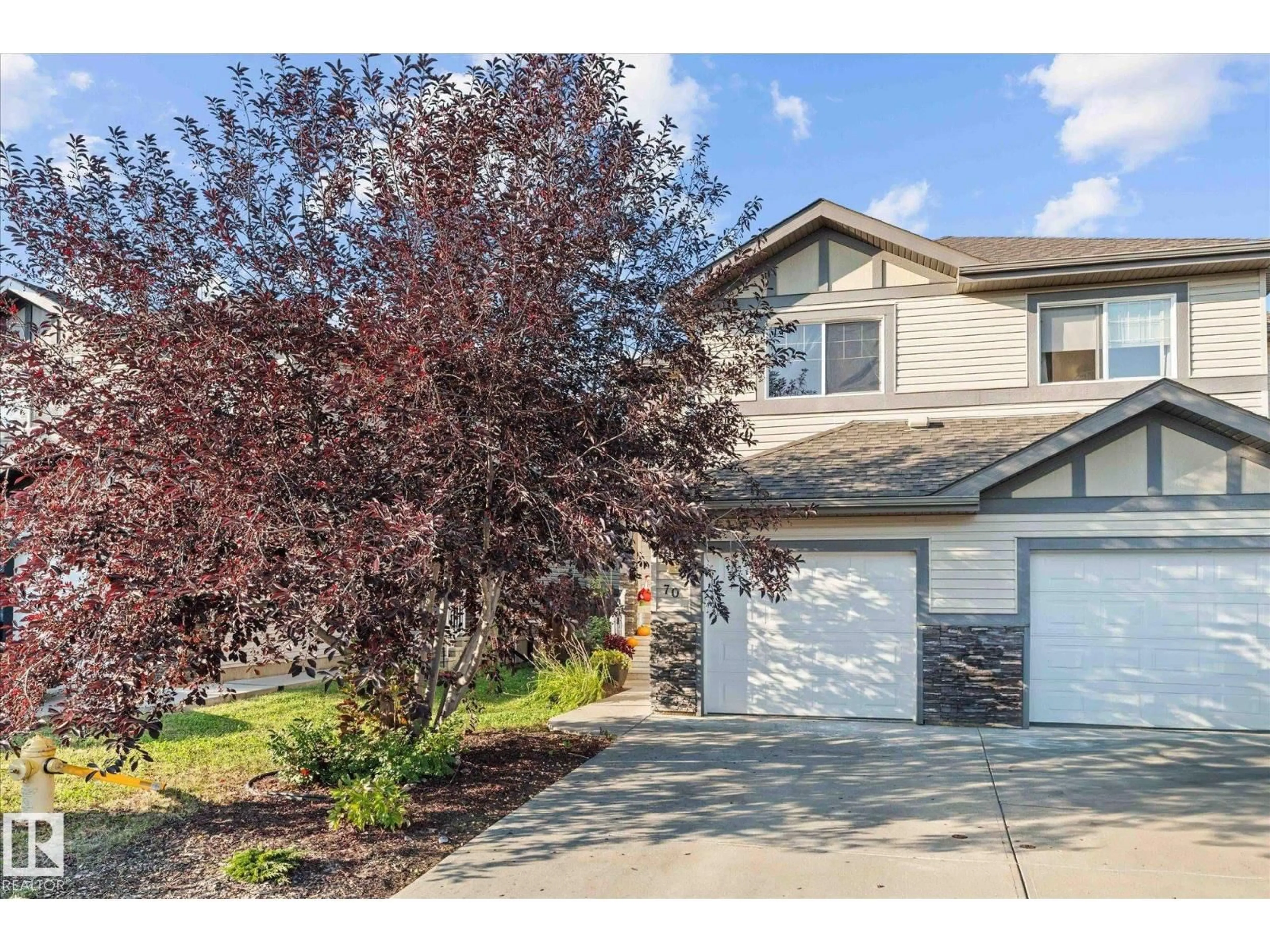 Home with vinyl exterior material, street for 70 HAMILTON, Spruce Grove Alberta T7X0K4