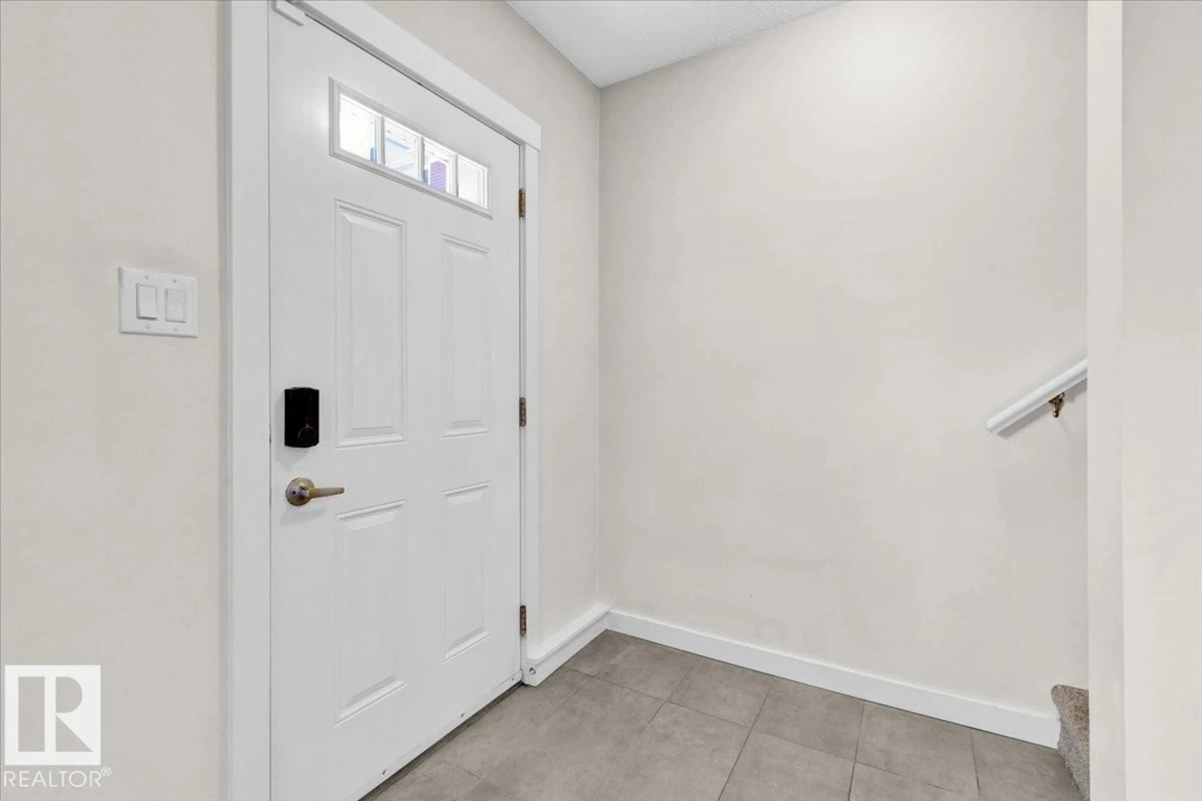 Indoor entryway for 903 - 82 CRYSTALLINA NERA WY, Edmonton Alberta T5Z0L6
