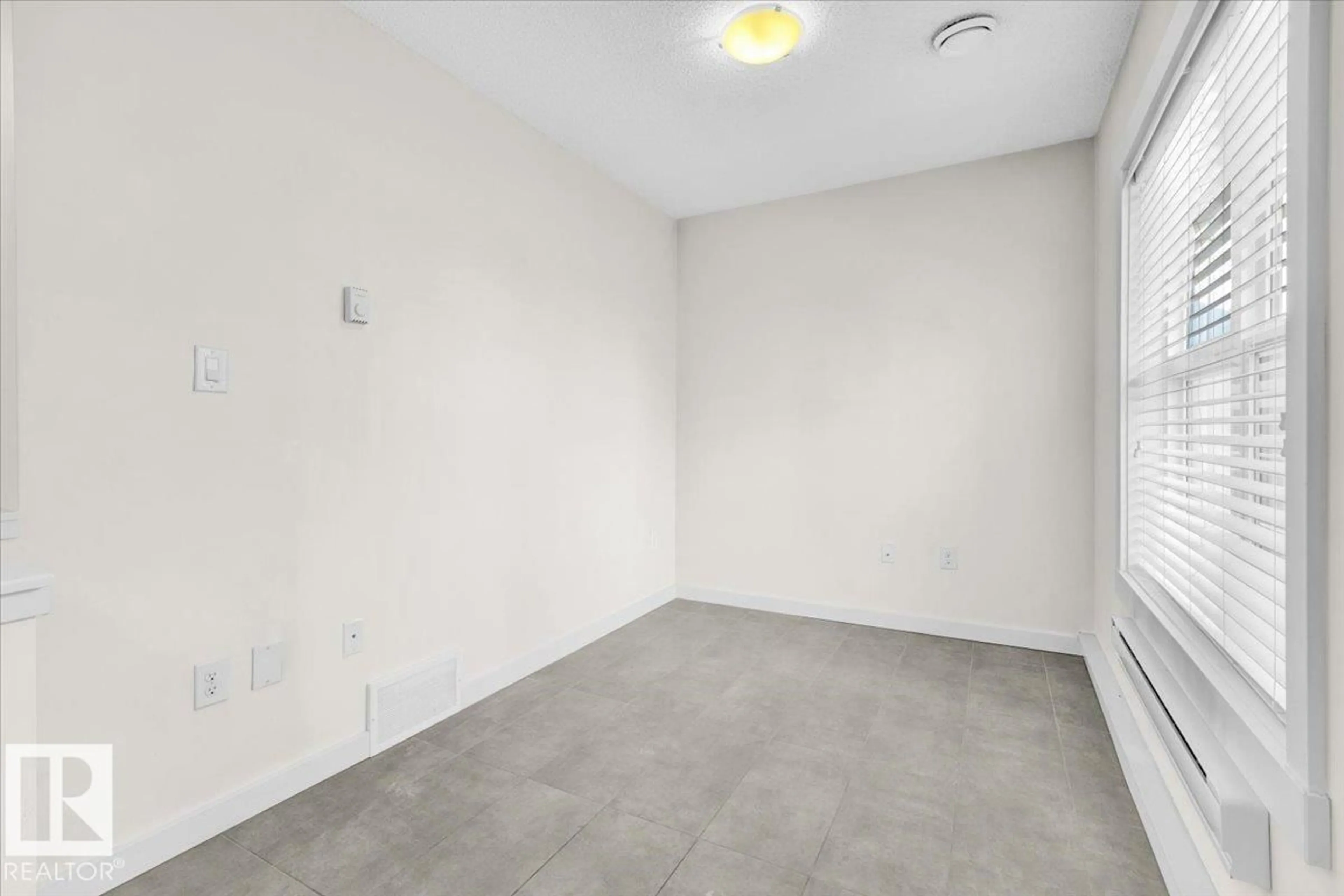 A pic of a room for 903 - 82 CRYSTALLINA NERA WY, Edmonton Alberta T5Z0L6