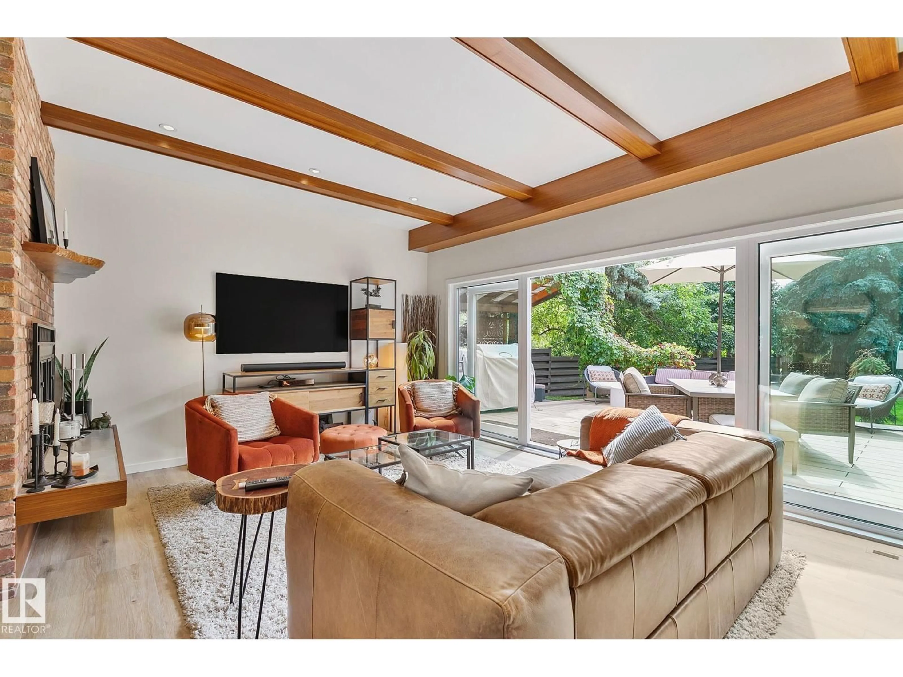 Living room with furniture, unknown for 3 QUESNELL RD, Edmonton Alberta T5R5N1