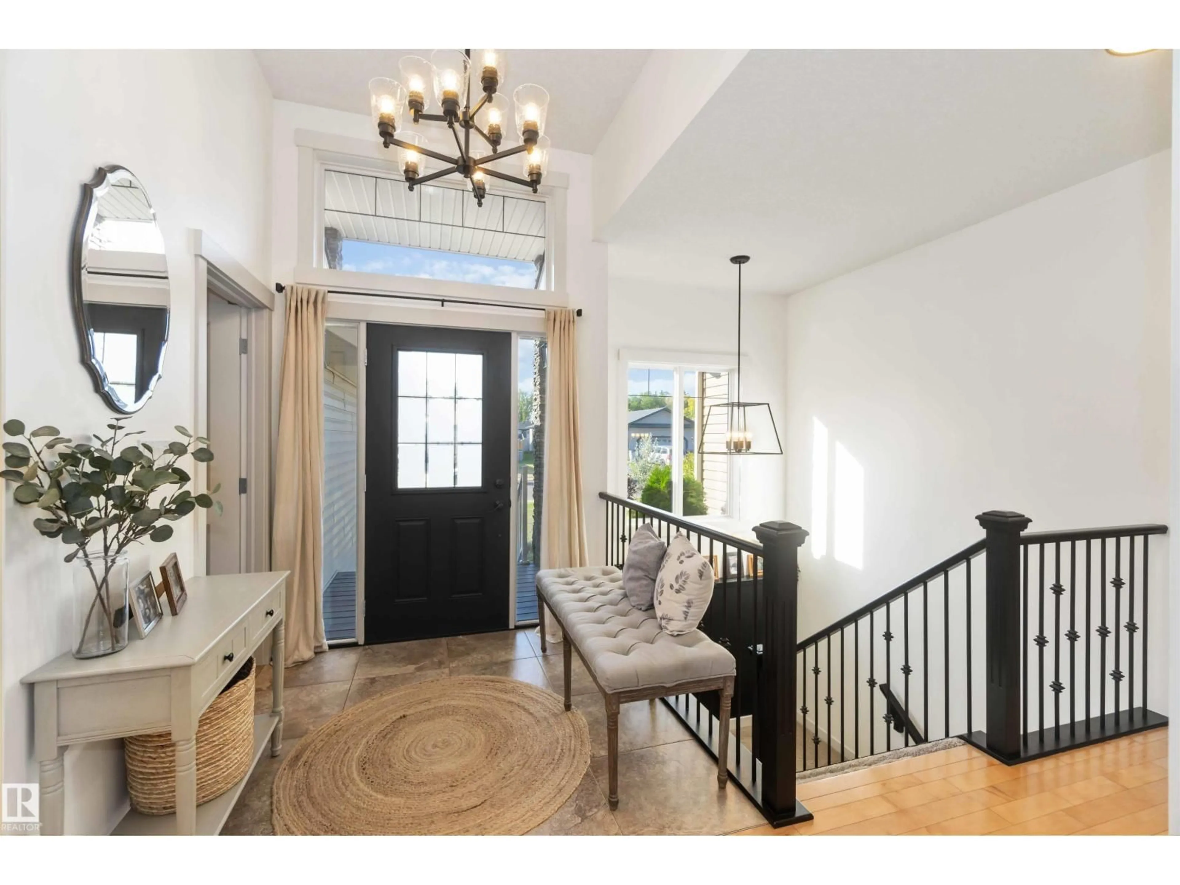 Indoor entryway for 5153 54 AV, Redwater Alberta T0A2W0
