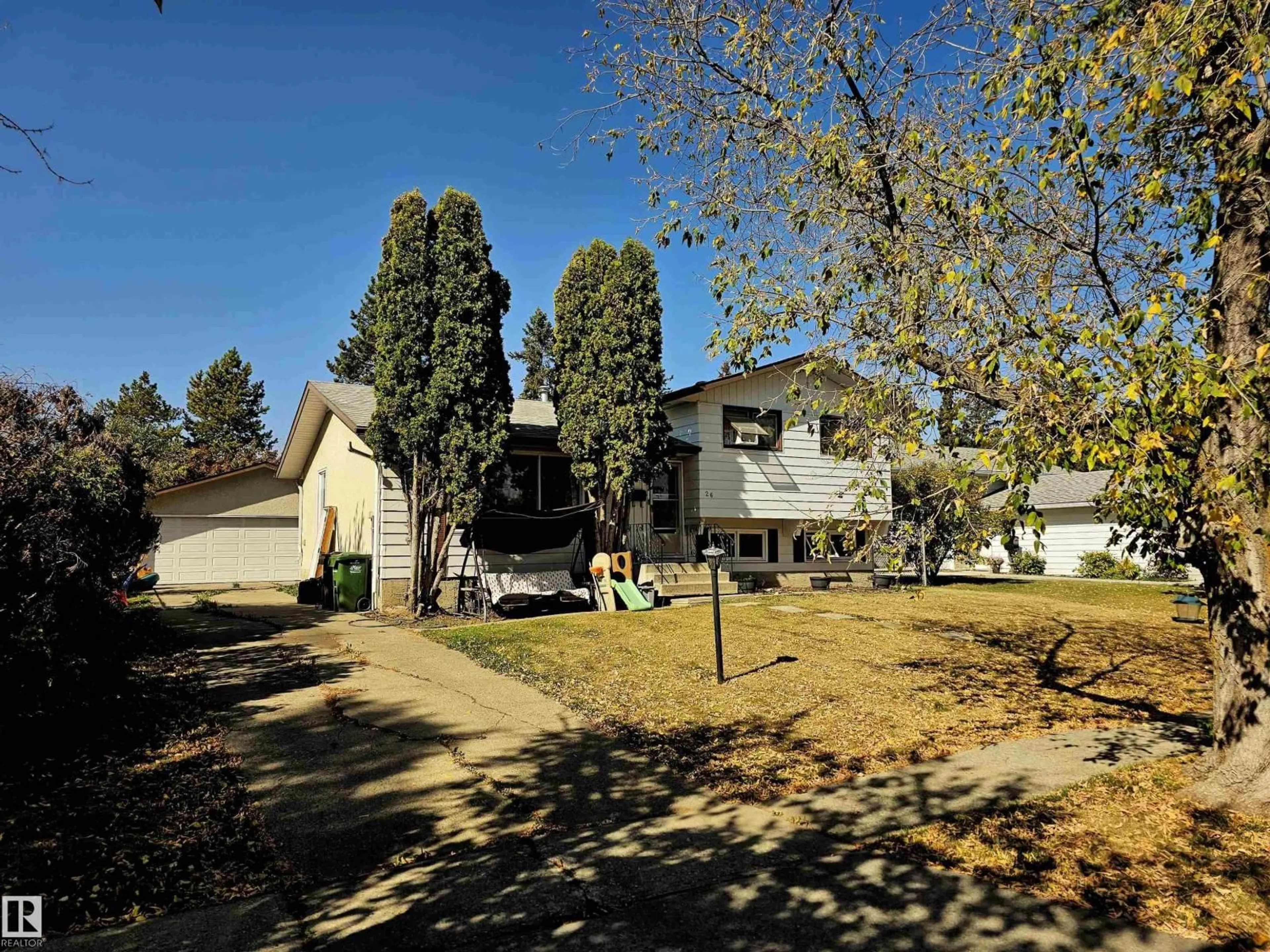 A pic from outside/outdoor area/front of a property/back of a property/a pic from drone, street for 26 ALCOTT CR, St. Albert Alberta T8N2H8