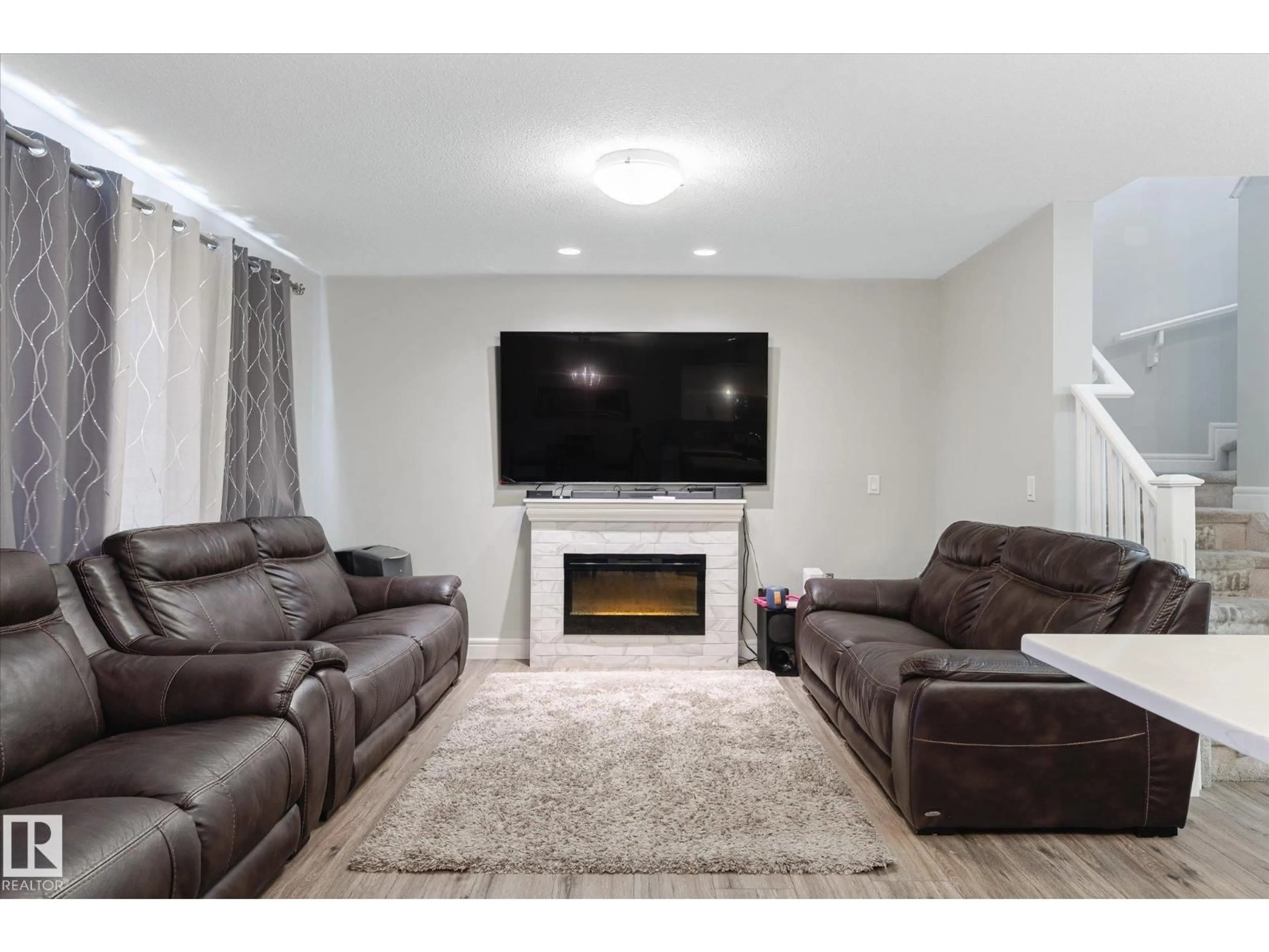 Unknown for SW - 1416 169 ST, Edmonton Alberta T6W3P7