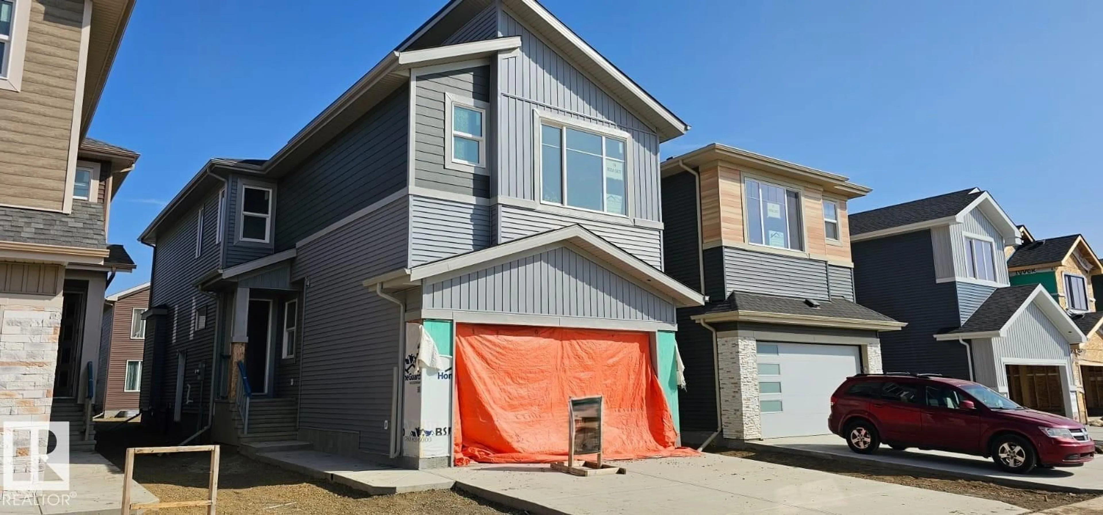 Home with vinyl exterior material, street for 19 ROSA CR, St. Albert Alberta T8N7Y4