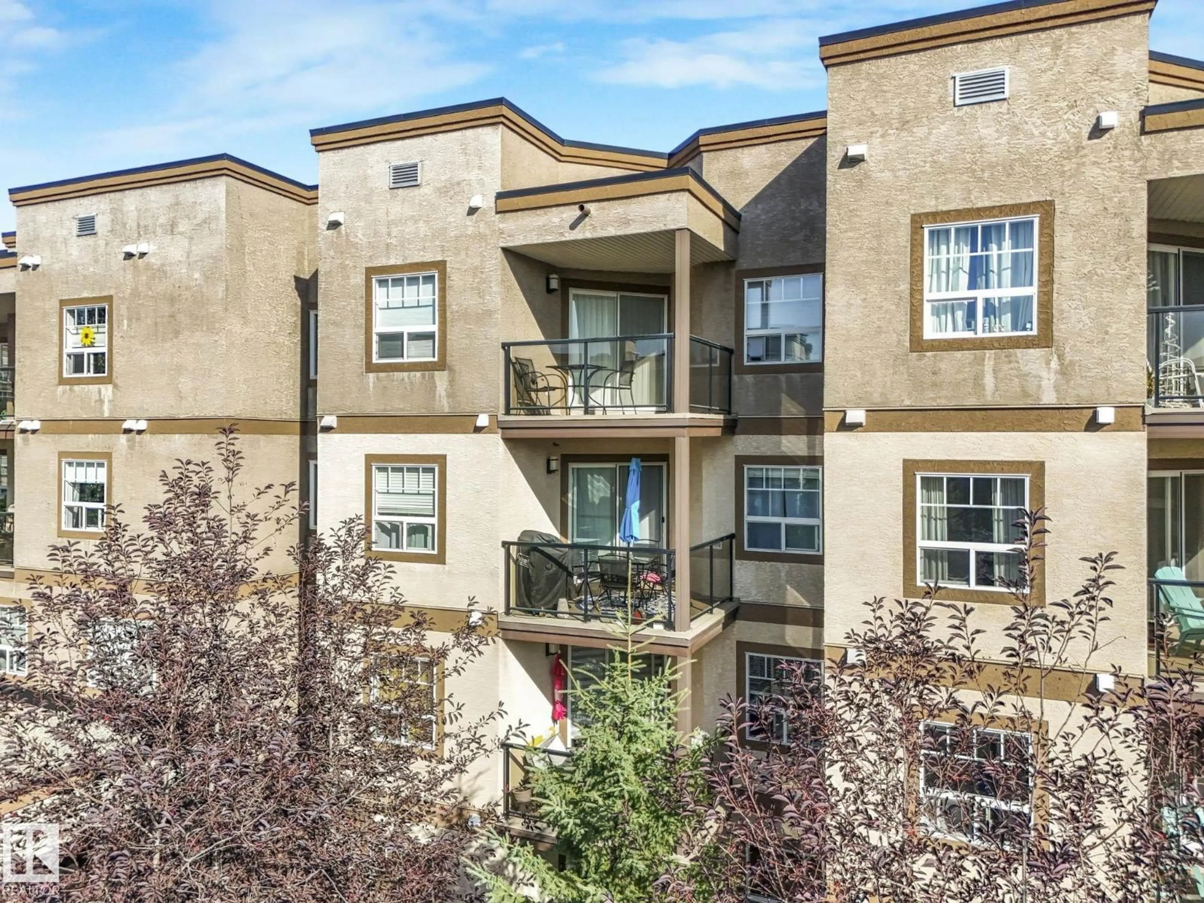 A pic from outside/outdoor area/front of a property/back of a property/a pic from drone, unknown for #326 - 2045 GRANTHAM CO, Edmonton Alberta T5T3X6