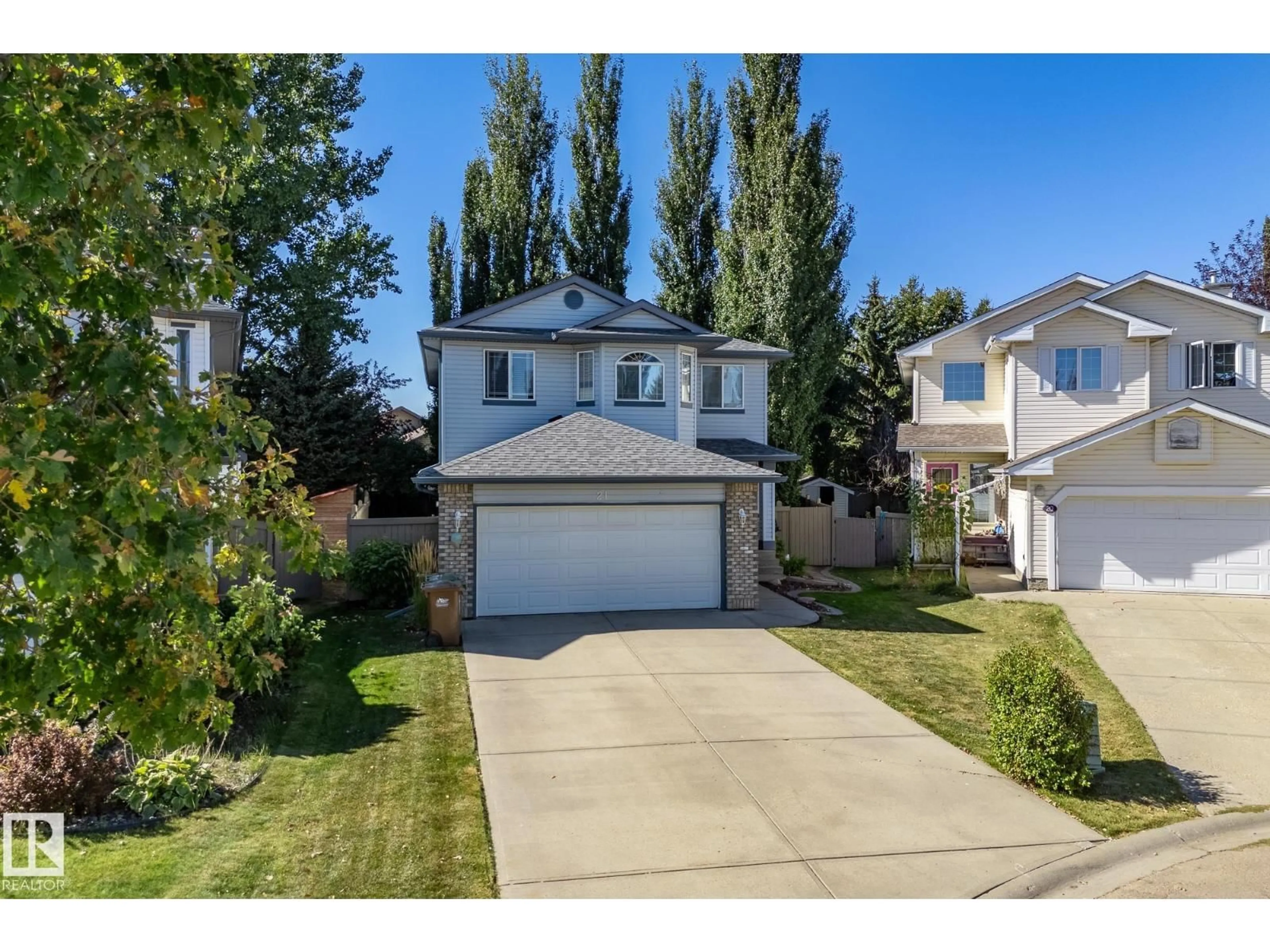 A pic from outside/outdoor area/front of a property/back of a property/a pic from drone, street for 22 ELBOW PL, St. Albert Alberta T8N6X3