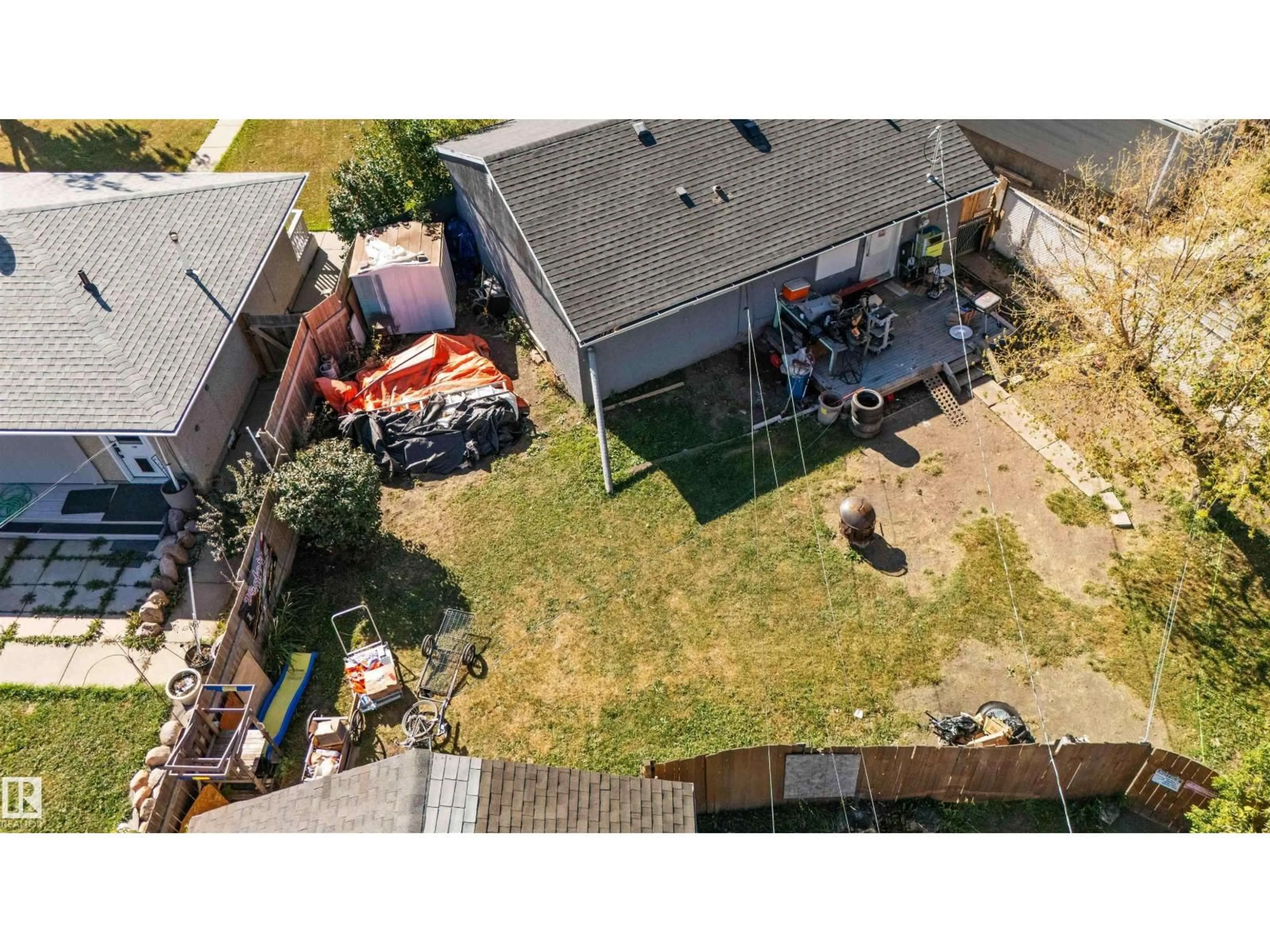 A pic from outside/outdoor area/front of a property/back of a property/a pic from drone, street for 15812 110A AVENUE AVENUE, Edmonton Alberta T5P1H7