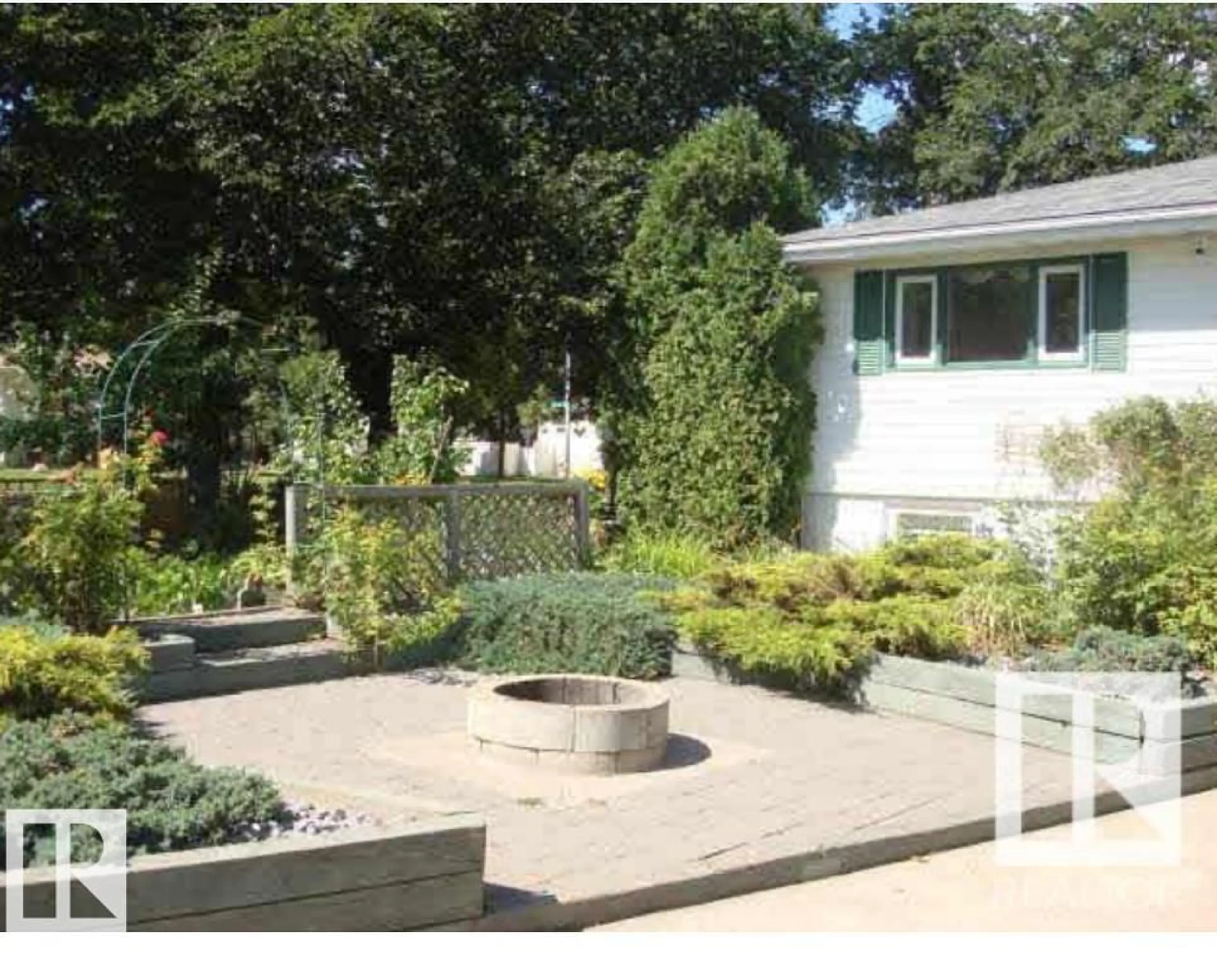 Patio, street for NW - 12339 89 ST, Edmonton Alberta T5B3W8