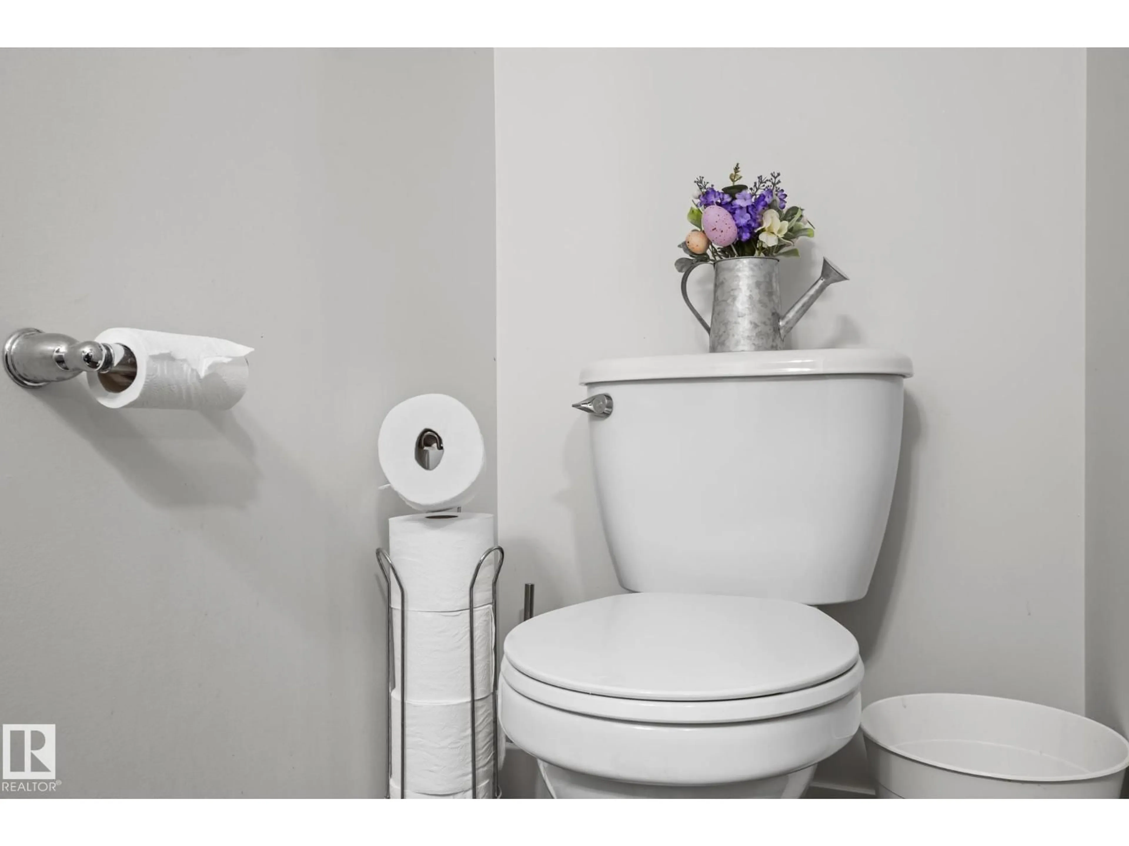 Standard bathroom, unknown for 1323 SOUTH CREEK LI, Stony Plain Alberta T7Z0K6