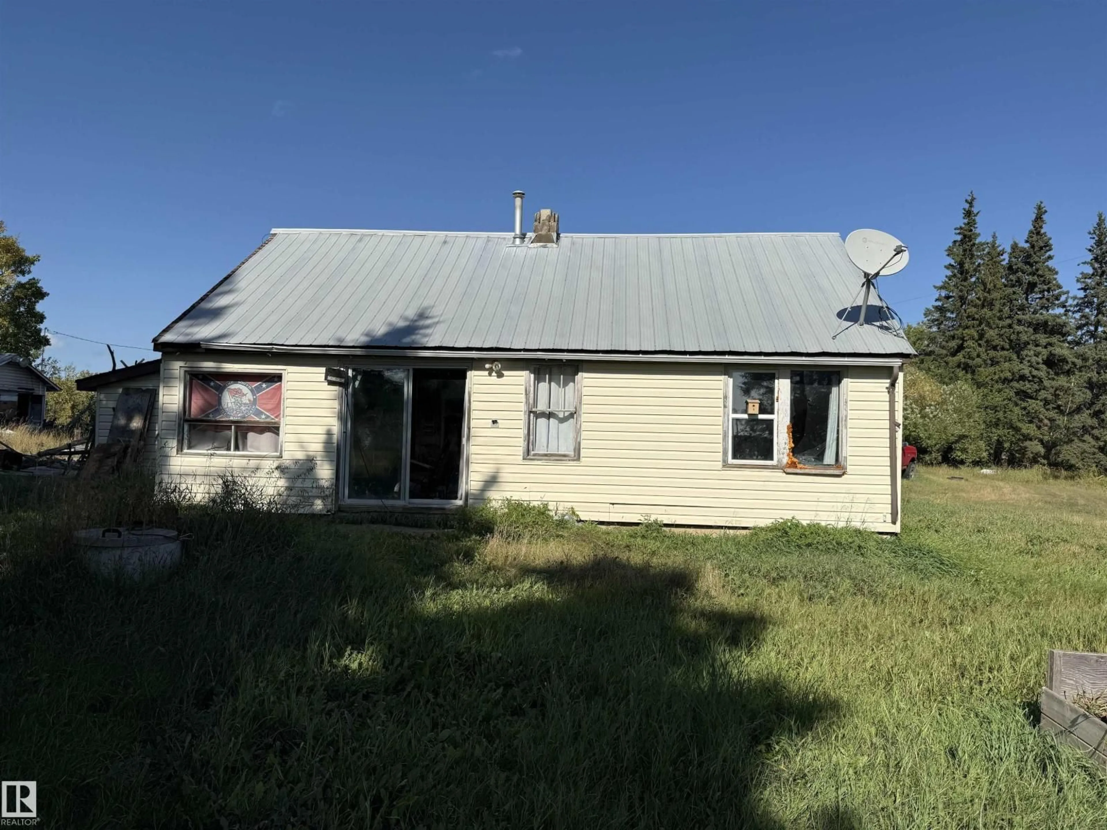 A pic from outside/outdoor area/front of a property/back of a property/a pic from drone, building for 41132 TWP 614, Cherry Grove Alberta T0A0T0