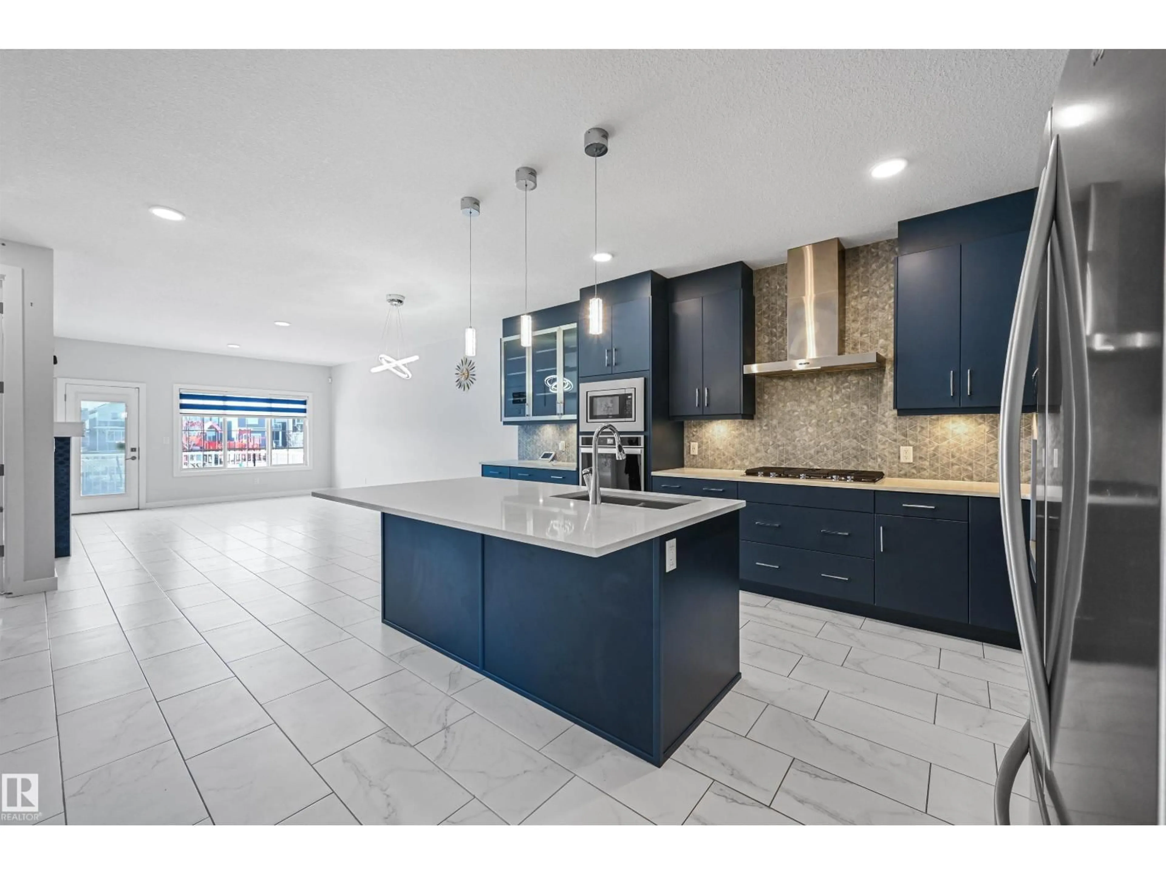 Open concept kitchen, ceramic/tile floor for SW - 3116 167 ST, Edmonton Alberta T6W4R2
