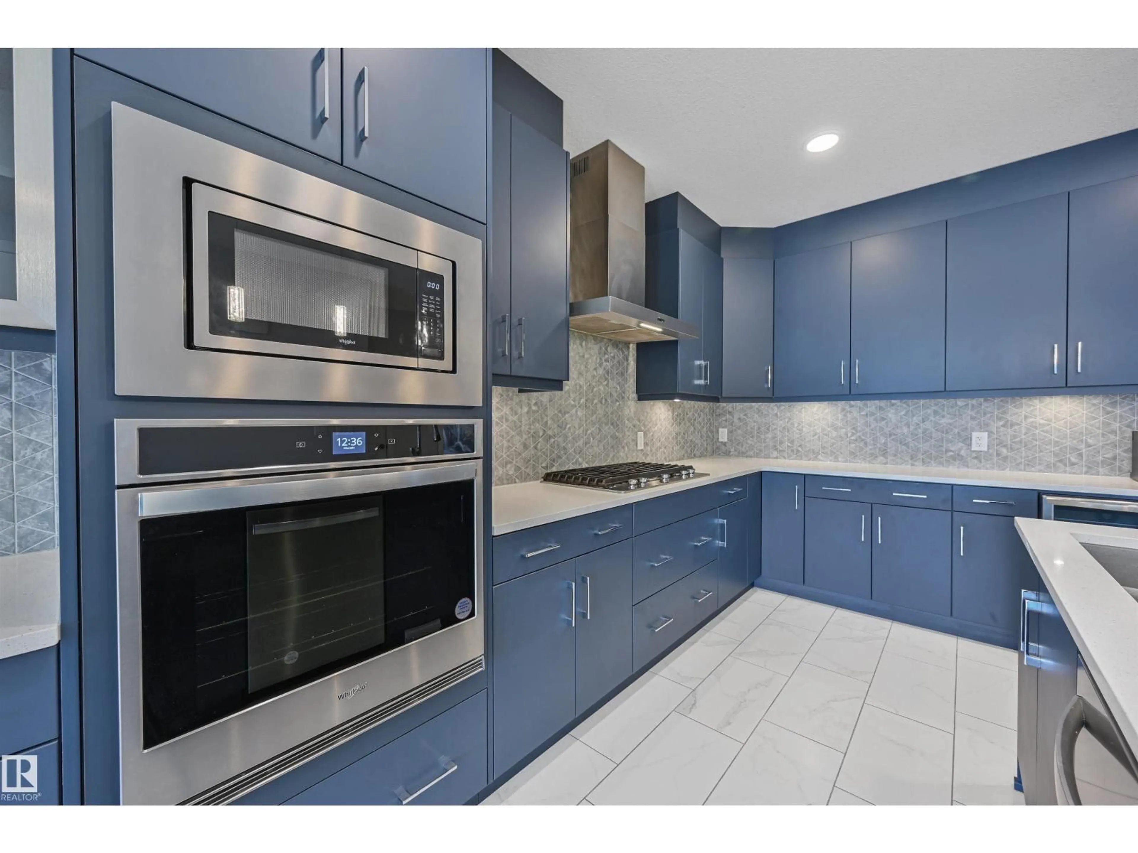 Unknown for SW - 3116 167 ST, Edmonton Alberta T6W4R2