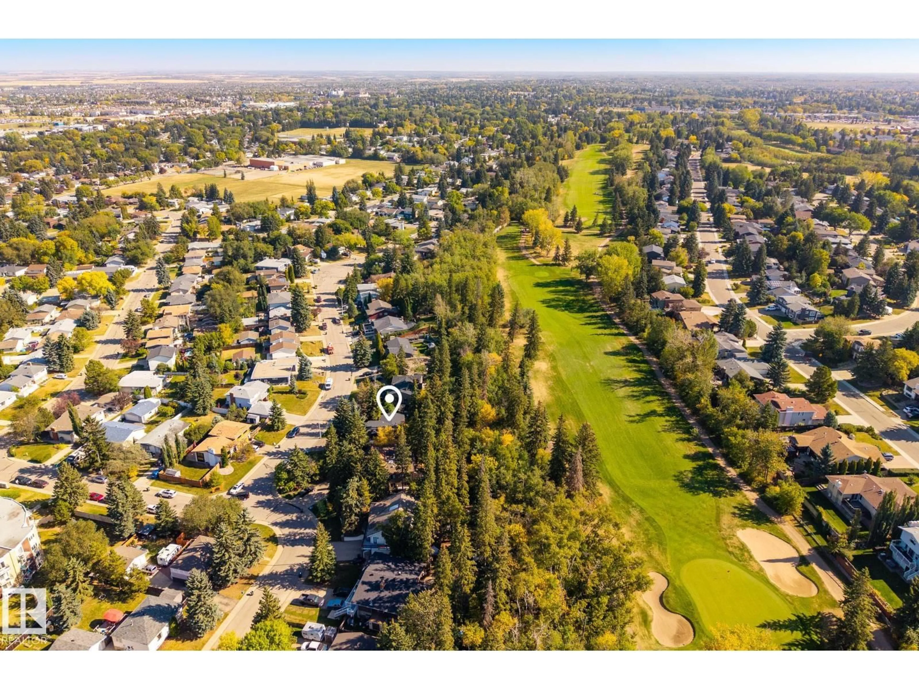 A pic from outside/outdoor area/front of a property/back of a property/a pic from drone, unknown for 29 MANCHESTER DR, Sherwood Park Alberta T8A0T3