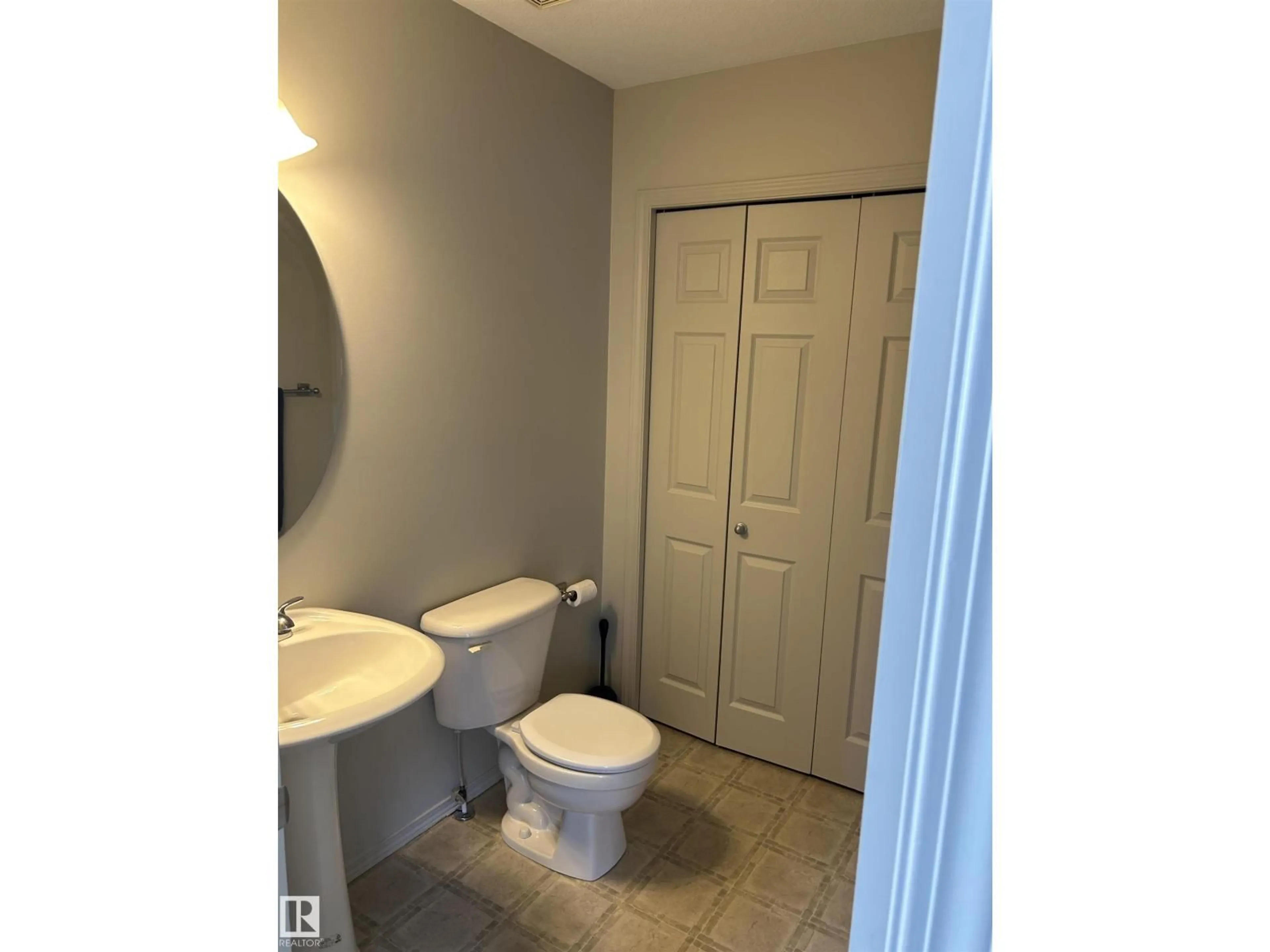 A pic of a room for 874 HIGHWOOD BV, Devon Alberta T9G2G6