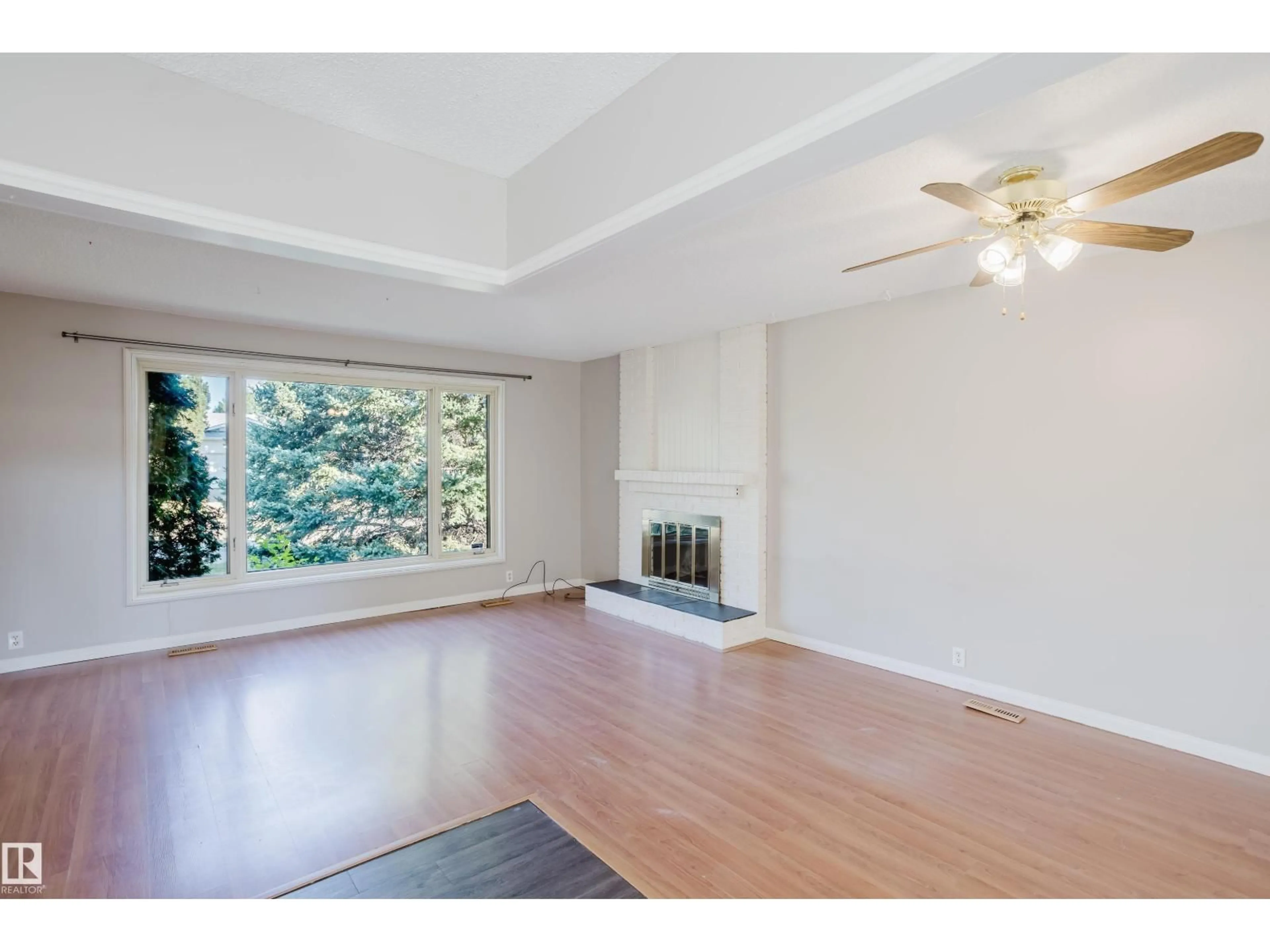 A pic of a room for 10829 32A AV, Edmonton Alberta T6J3B8