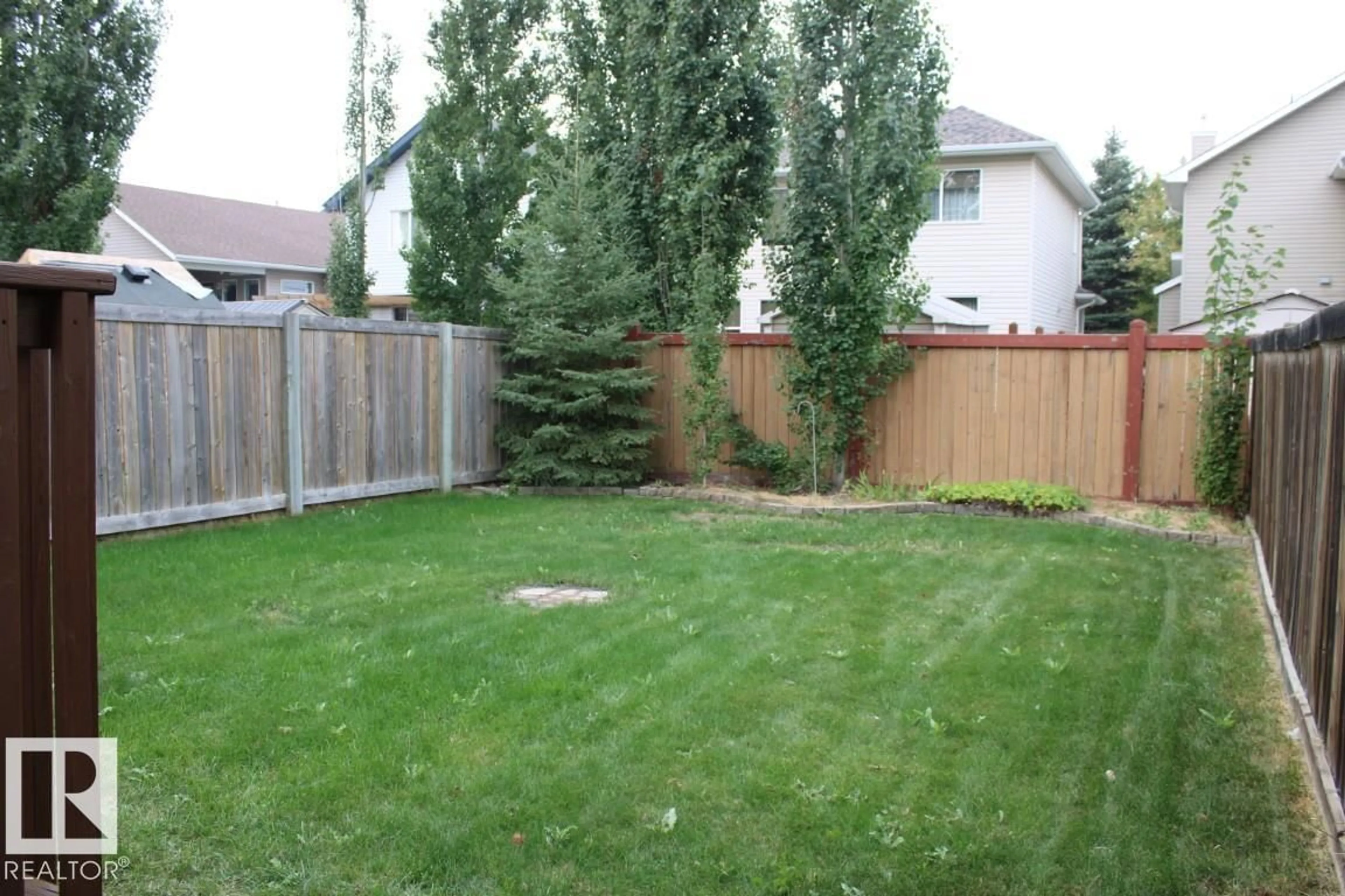 Patio, unknown for 165 RUE MAGNAN, Beaumont Alberta T9E6A8