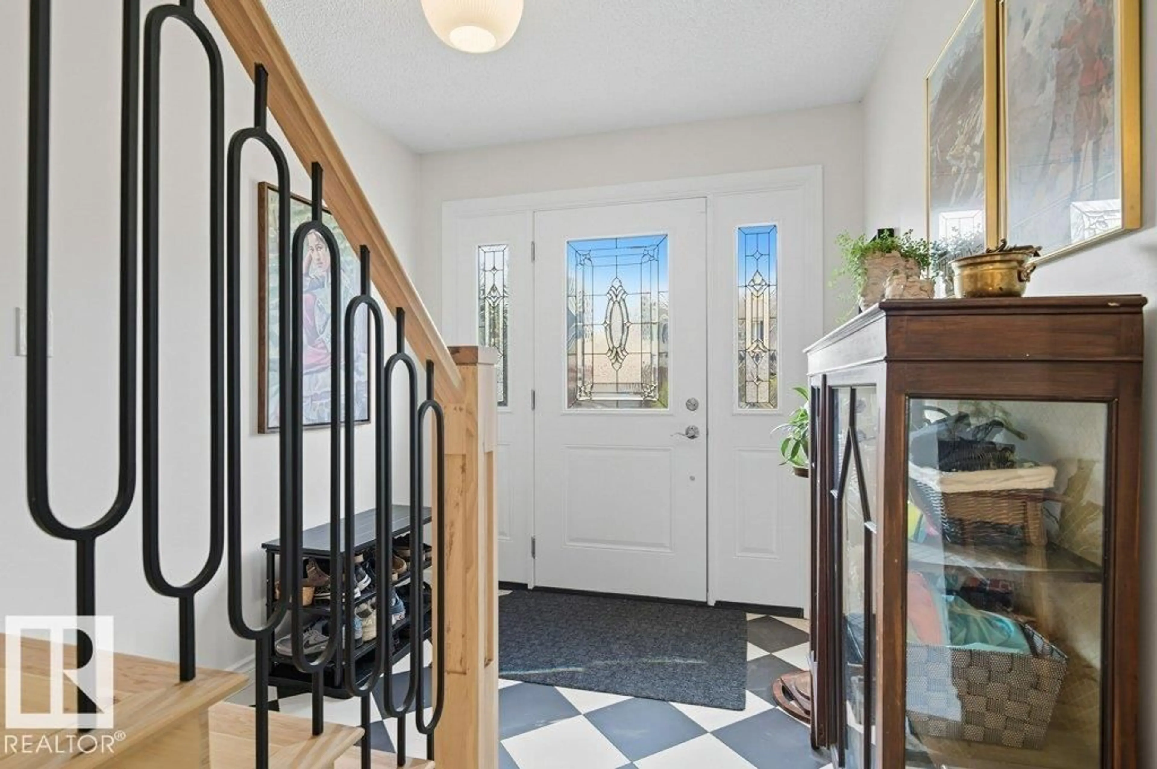 Indoor entryway for NW - 5615 151 ST, Edmonton Alberta T6H4Y6