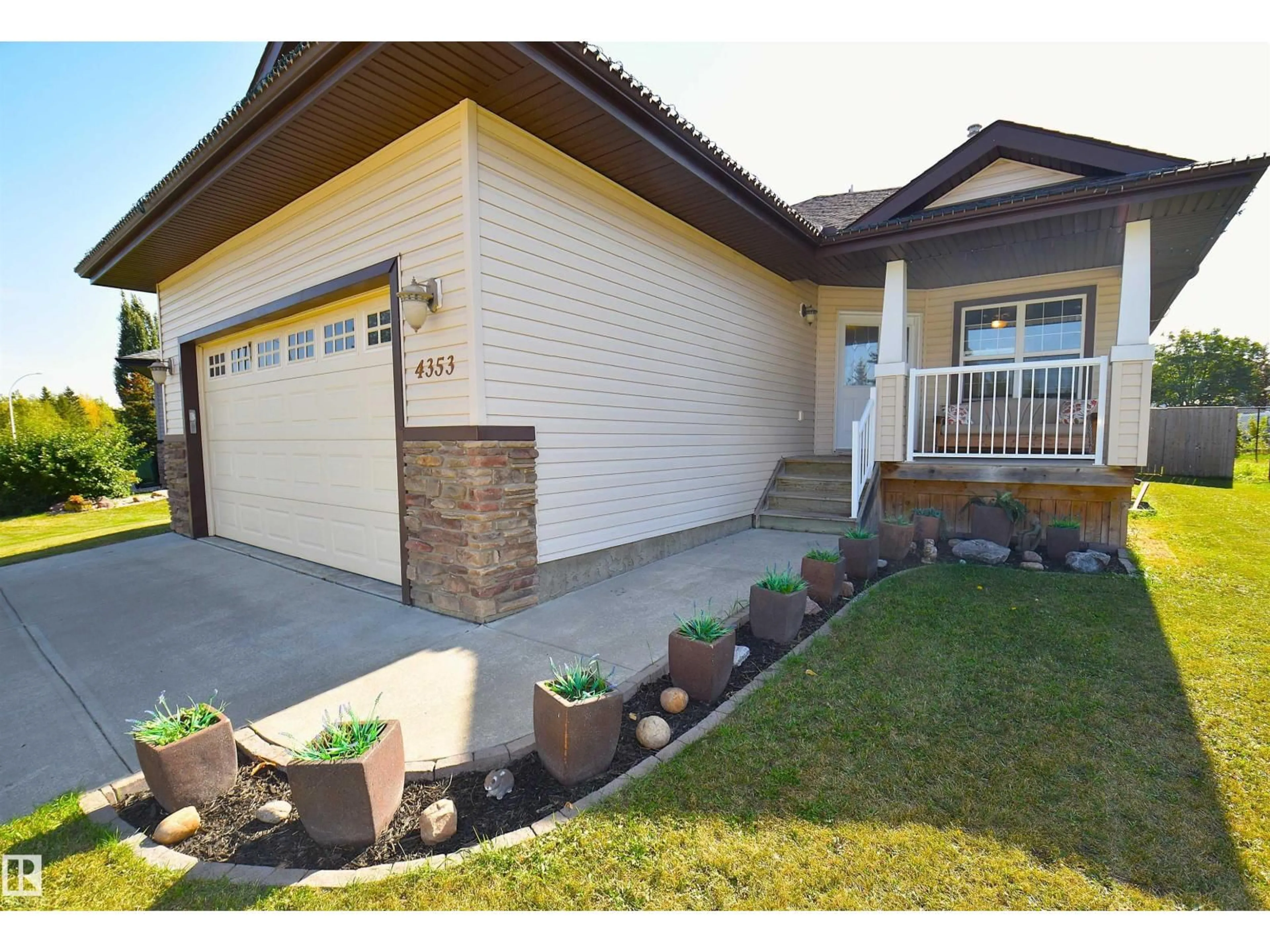 Unknown for 4353 48A AV, Onoway Alberta T0E1V0