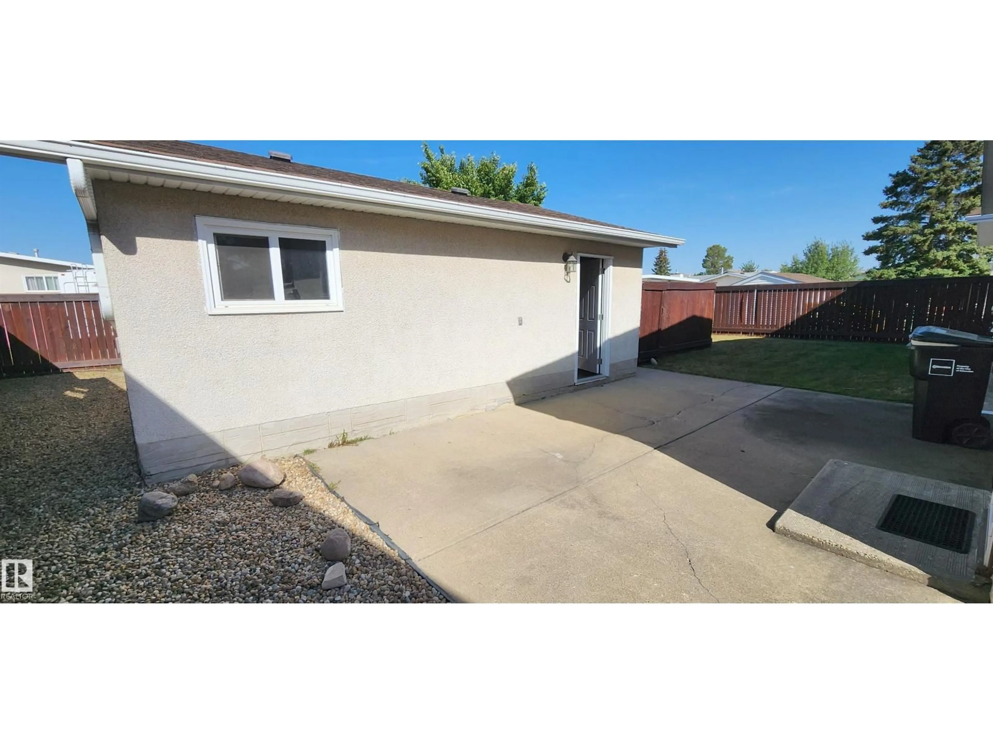 A pic from outside/outdoor area/front of a property/back of a property/a pic from drone, street for NW - 11436 143 AV, Edmonton Alberta T5X1L6
