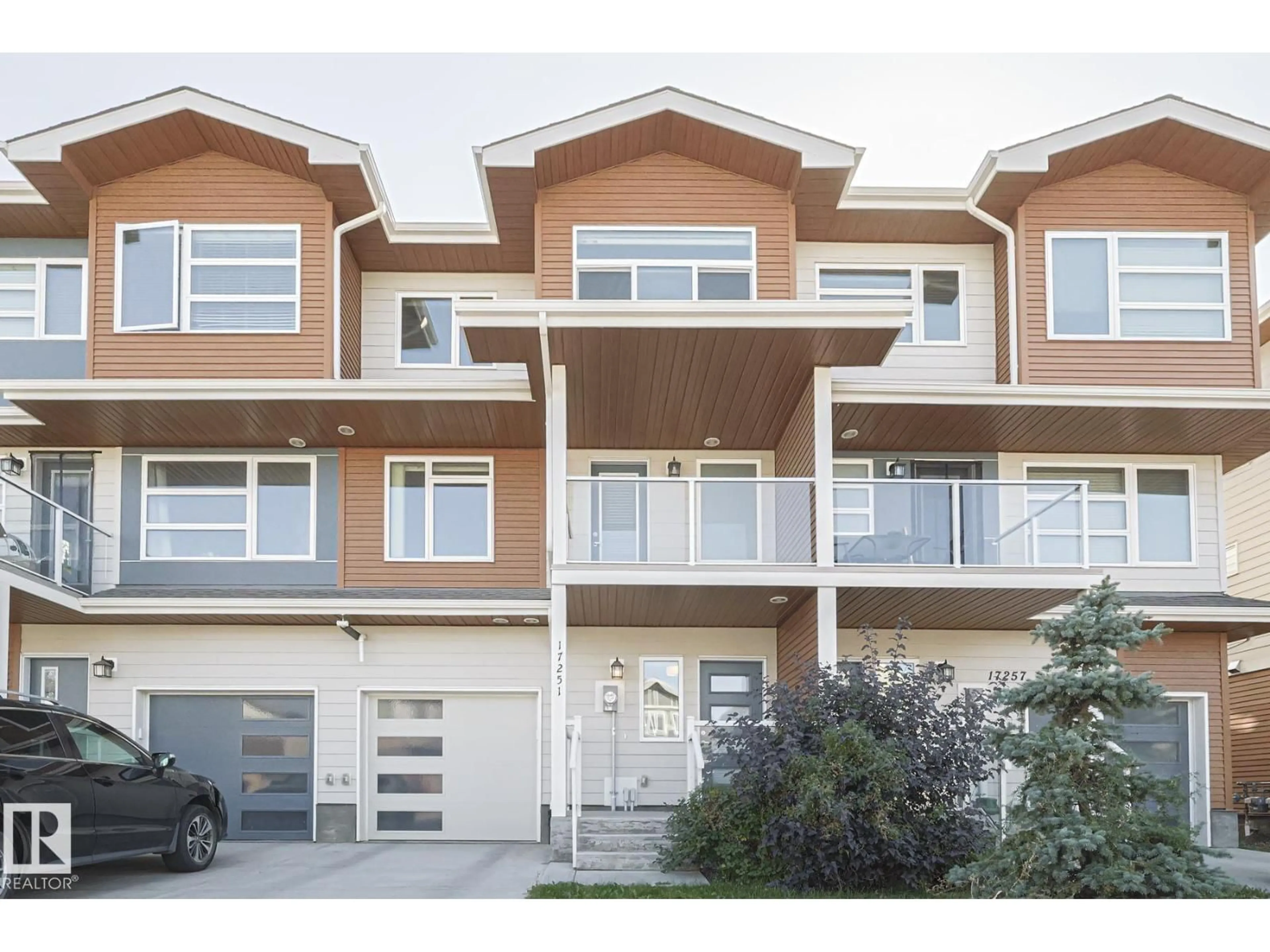 Home with vinyl exterior material, street for 17251 9 AV, Edmonton Alberta T6W3V4