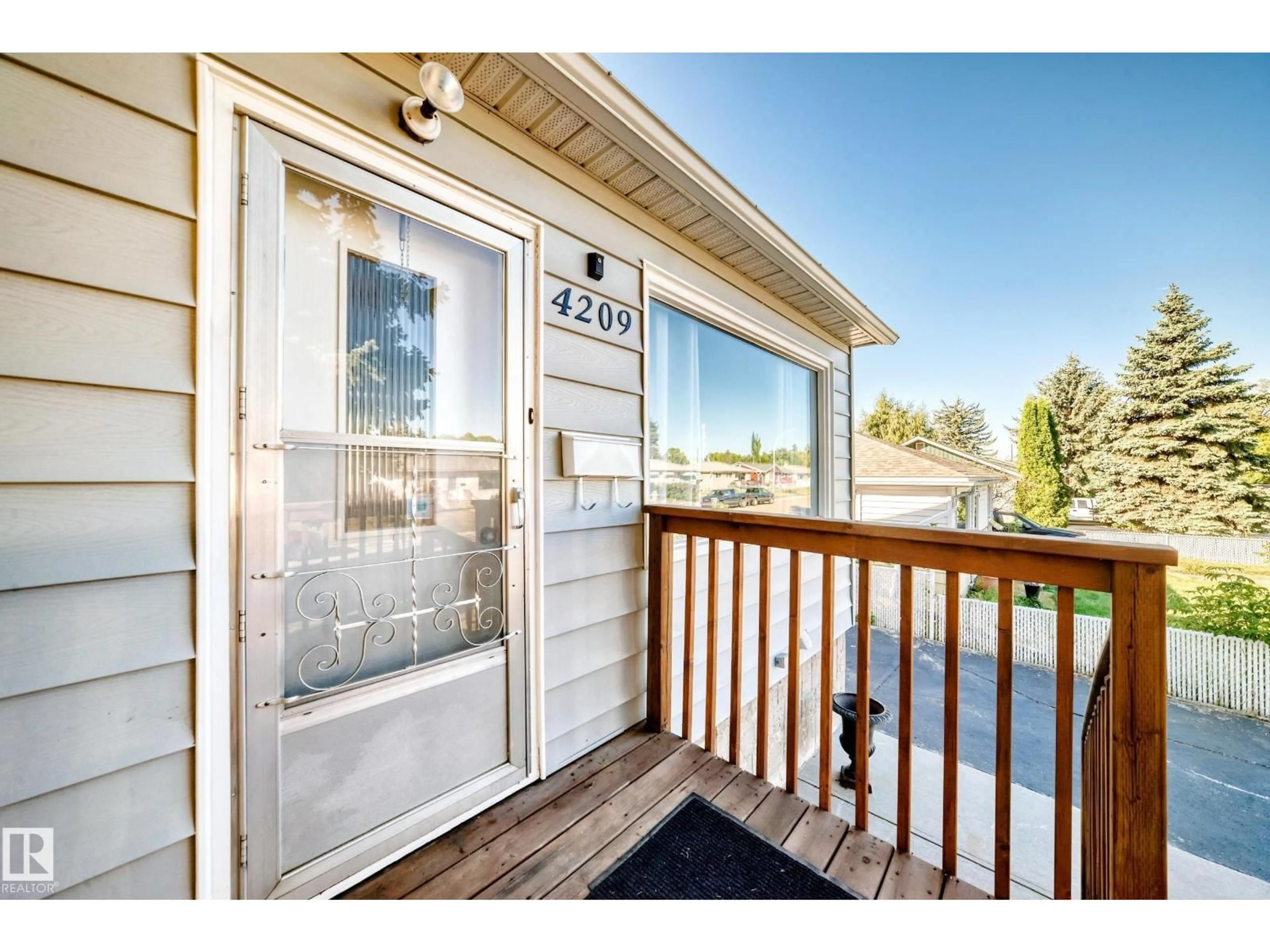 Unknown for 4209 116 AV, Edmonton Alberta T5W0W9