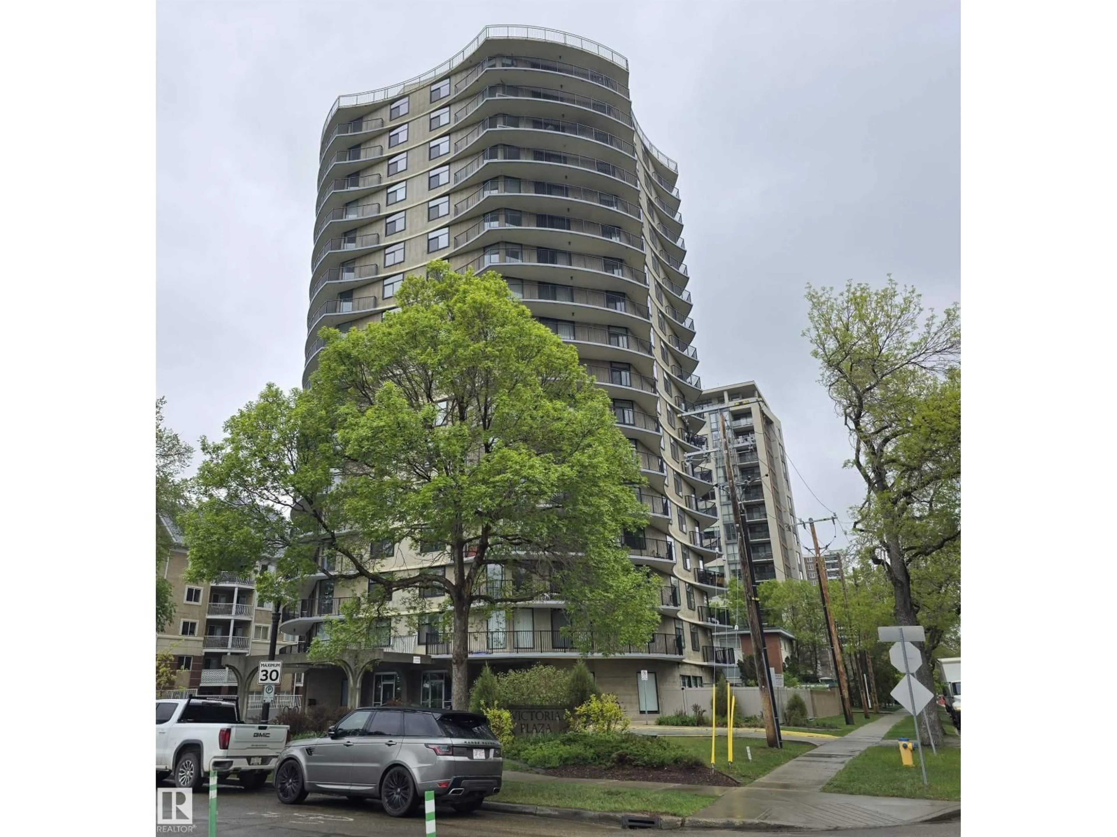 Blurry image for 701 - 11710 100 AV, Edmonton Alberta T5K2G3