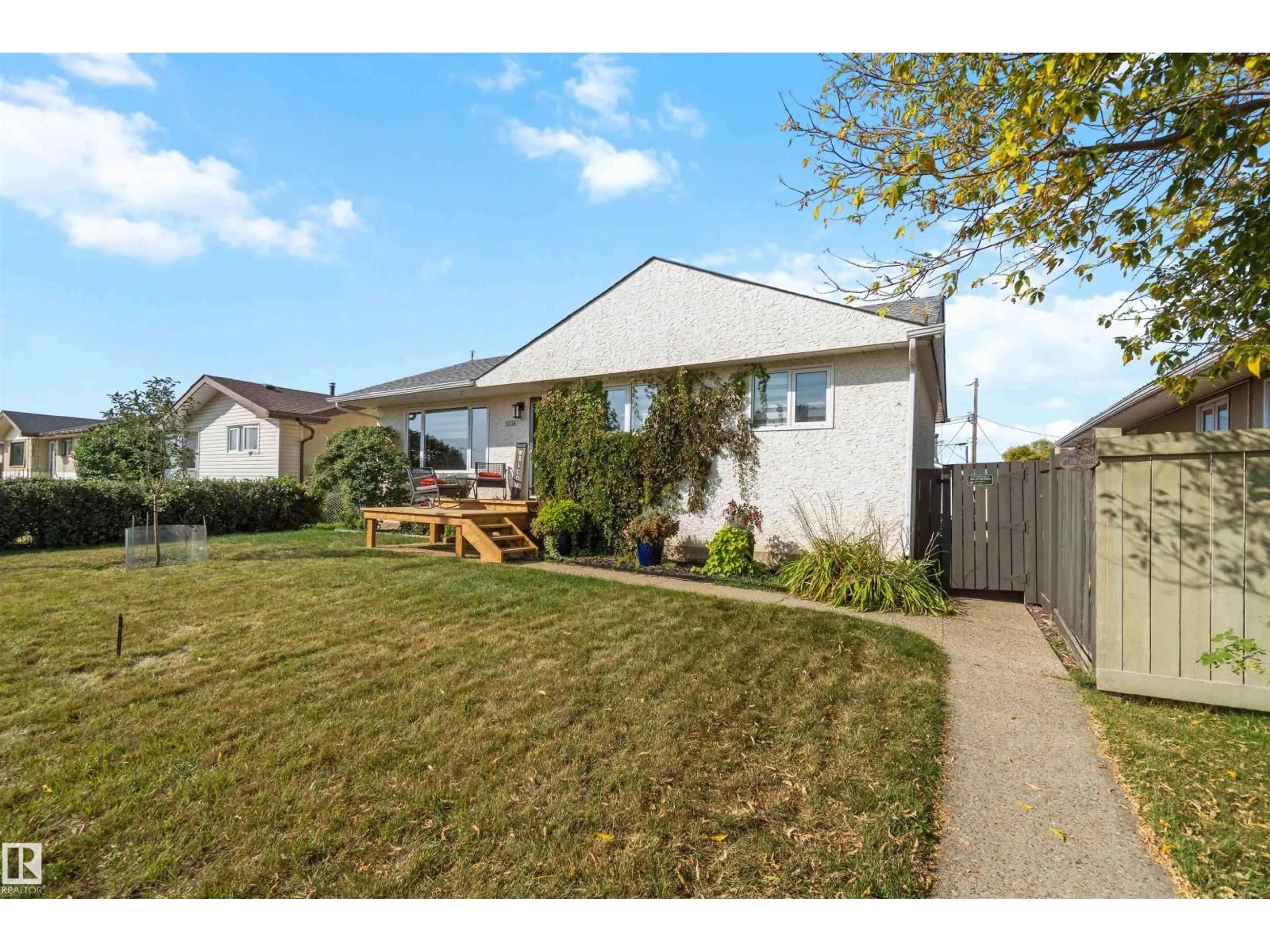 Unknown for 5036 47 ST, Gibbons Alberta T0A1N0
