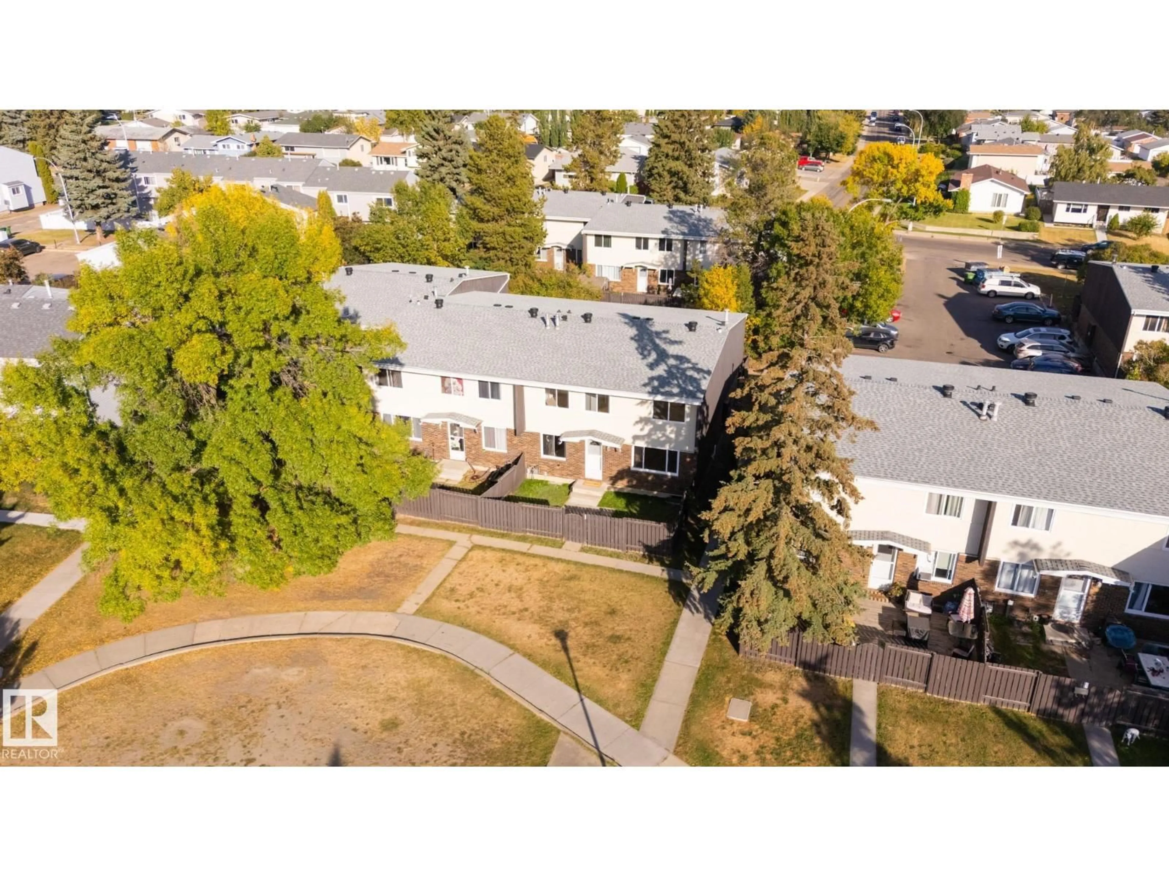 A pic from outside/outdoor area/front of a property/back of a property/a pic from drone, unknown for 193 ROSELAND VG, Edmonton Alberta T5E5R6