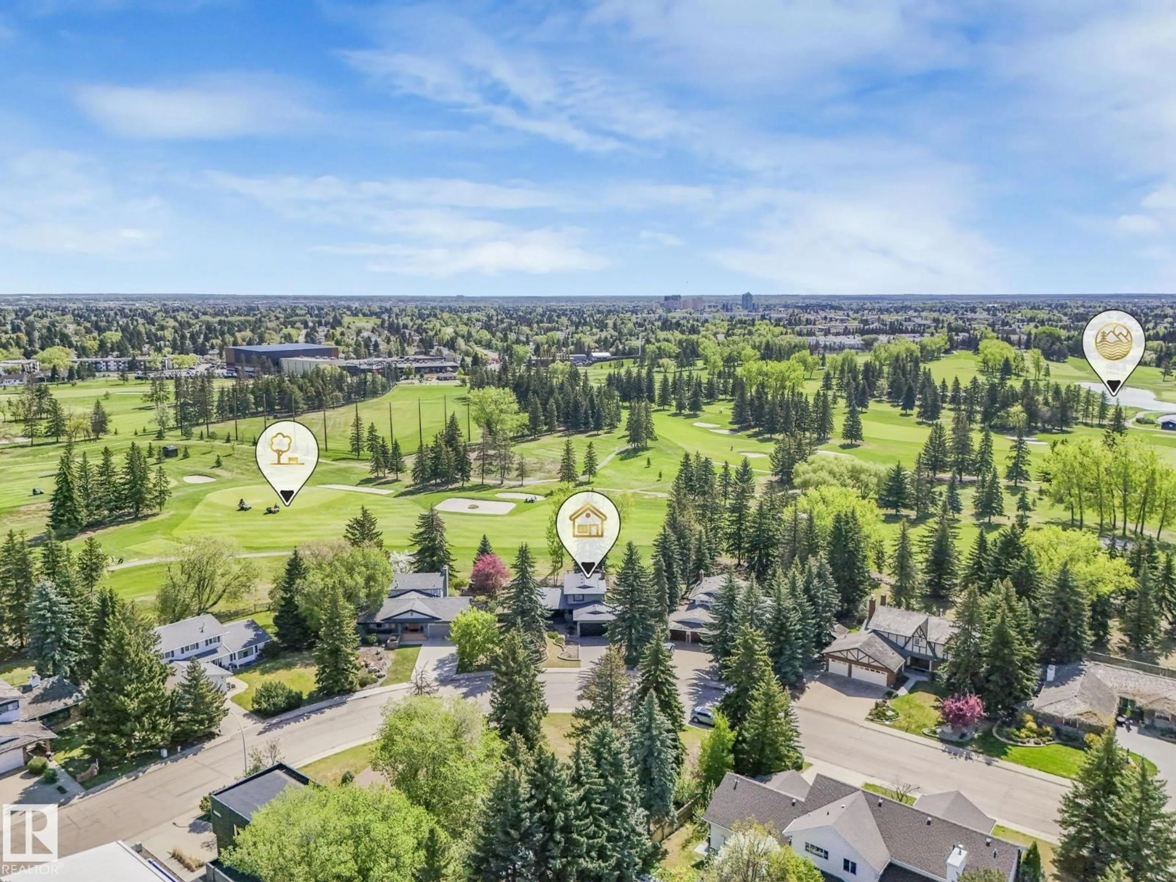 A pic from outside/outdoor area/front of a property/back of a property/a pic from drone, unknown for 123 FAIRWAY DR, Edmonton Alberta T6J2C2