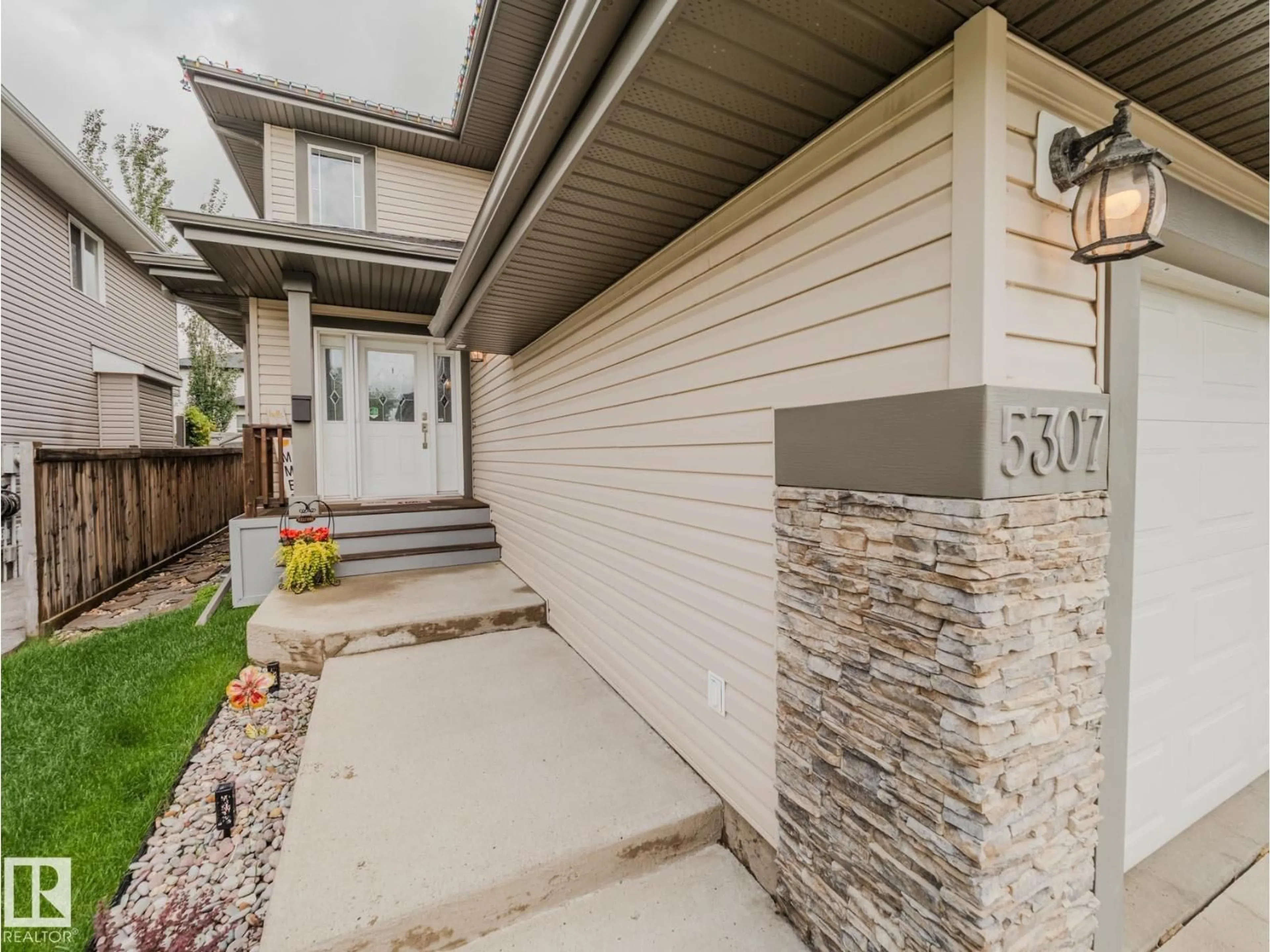 Unknown for 5307 61 ST, Beaumont Alberta T6T1H1