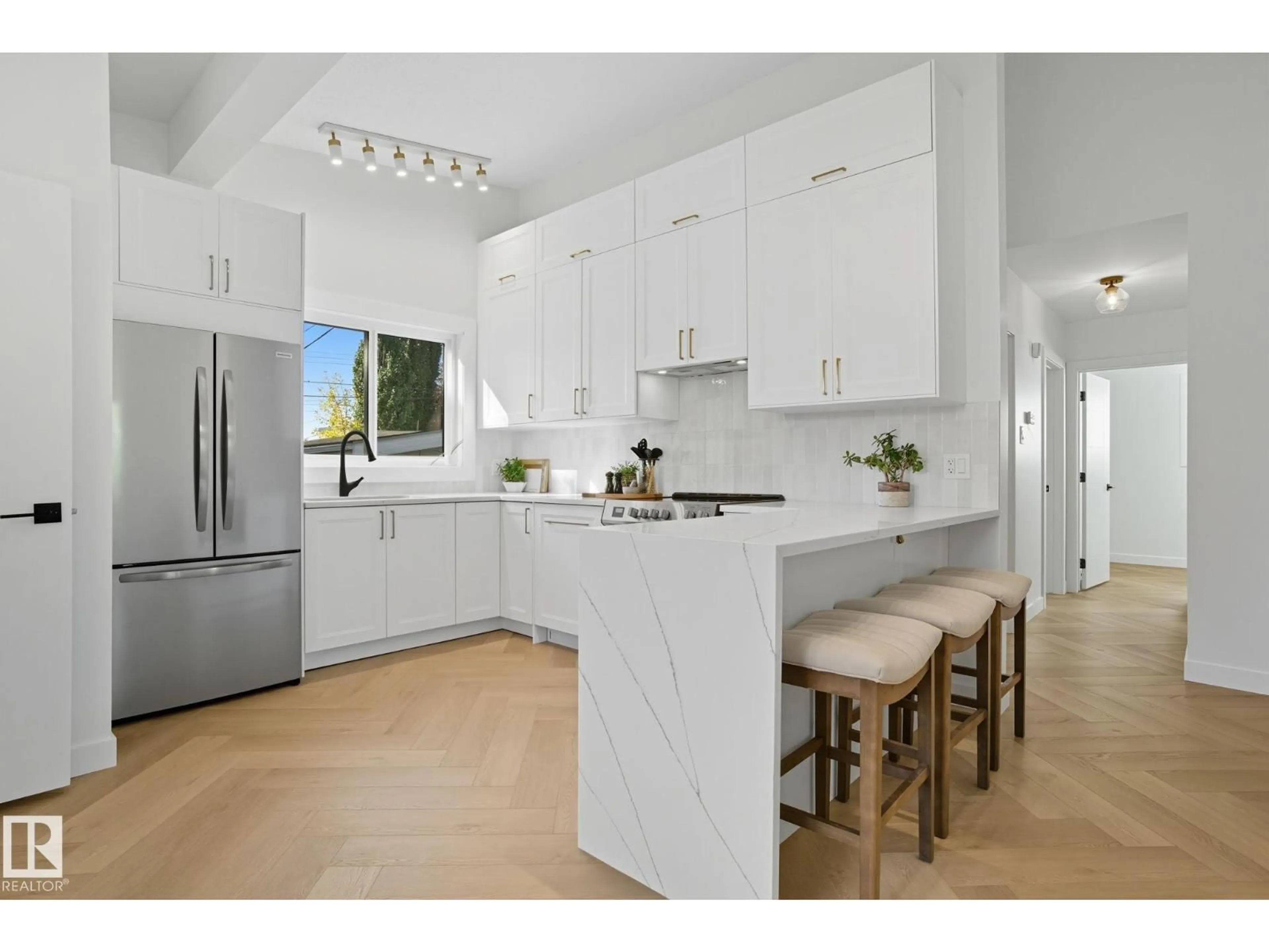 Open concept kitchen, ceramic/tile floor for NW - 16109 88A AV, Edmonton Alberta T5R4N5