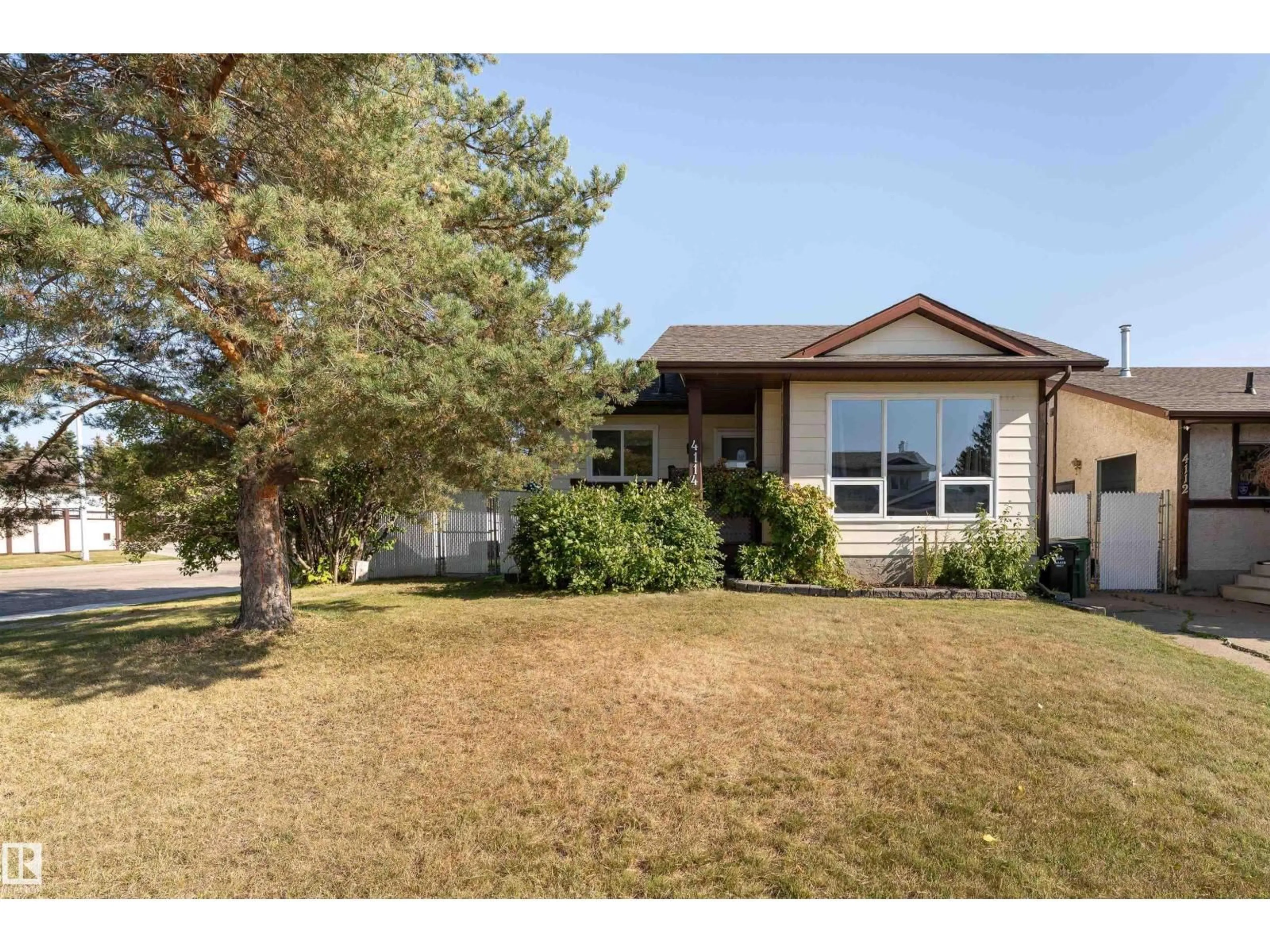 Home with vinyl exterior material, street for 4114 43B AV, Leduc Alberta T9E4T7