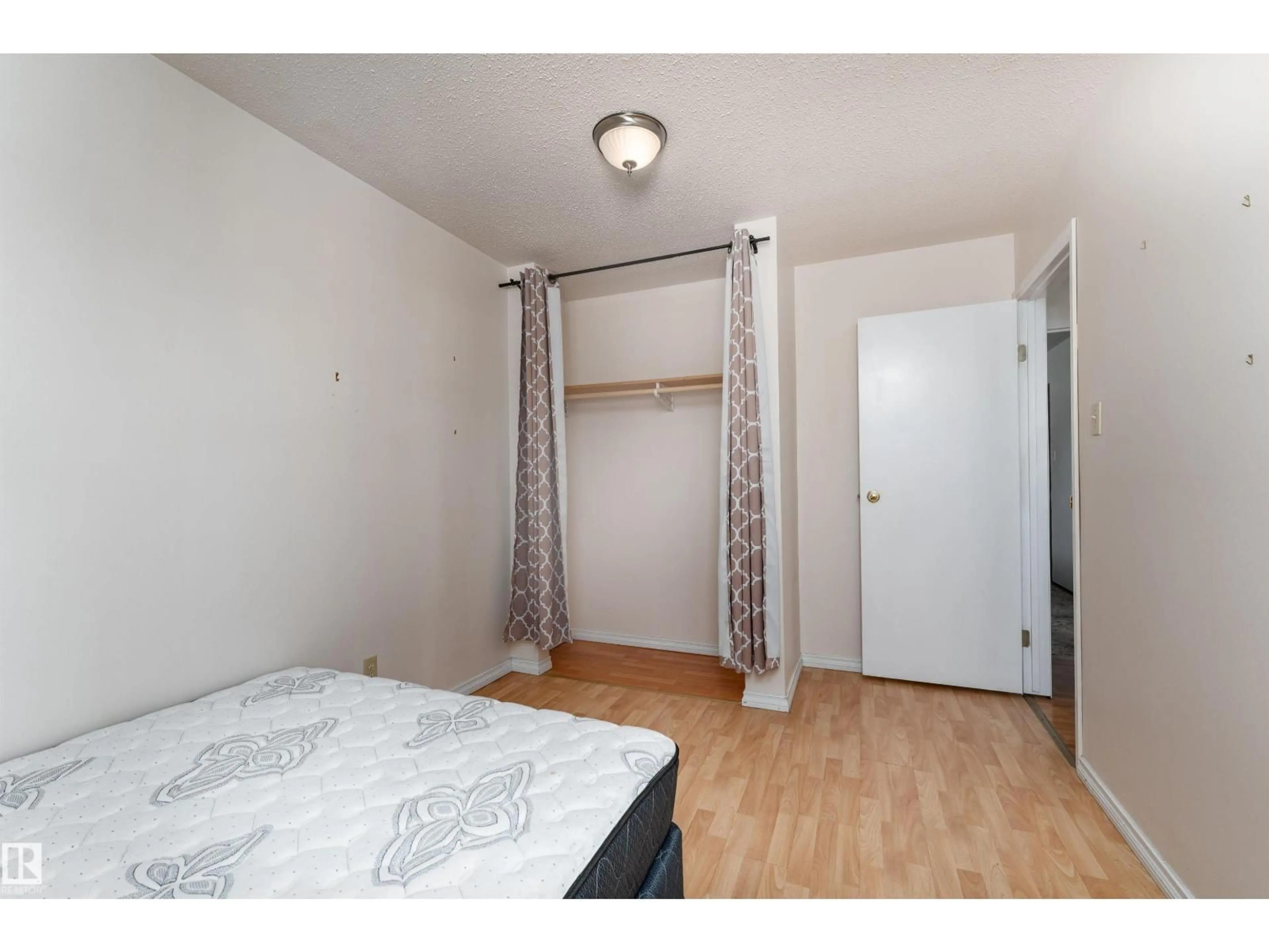 A pic of a room for 4114 43B AV, Leduc Alberta T9E4T7