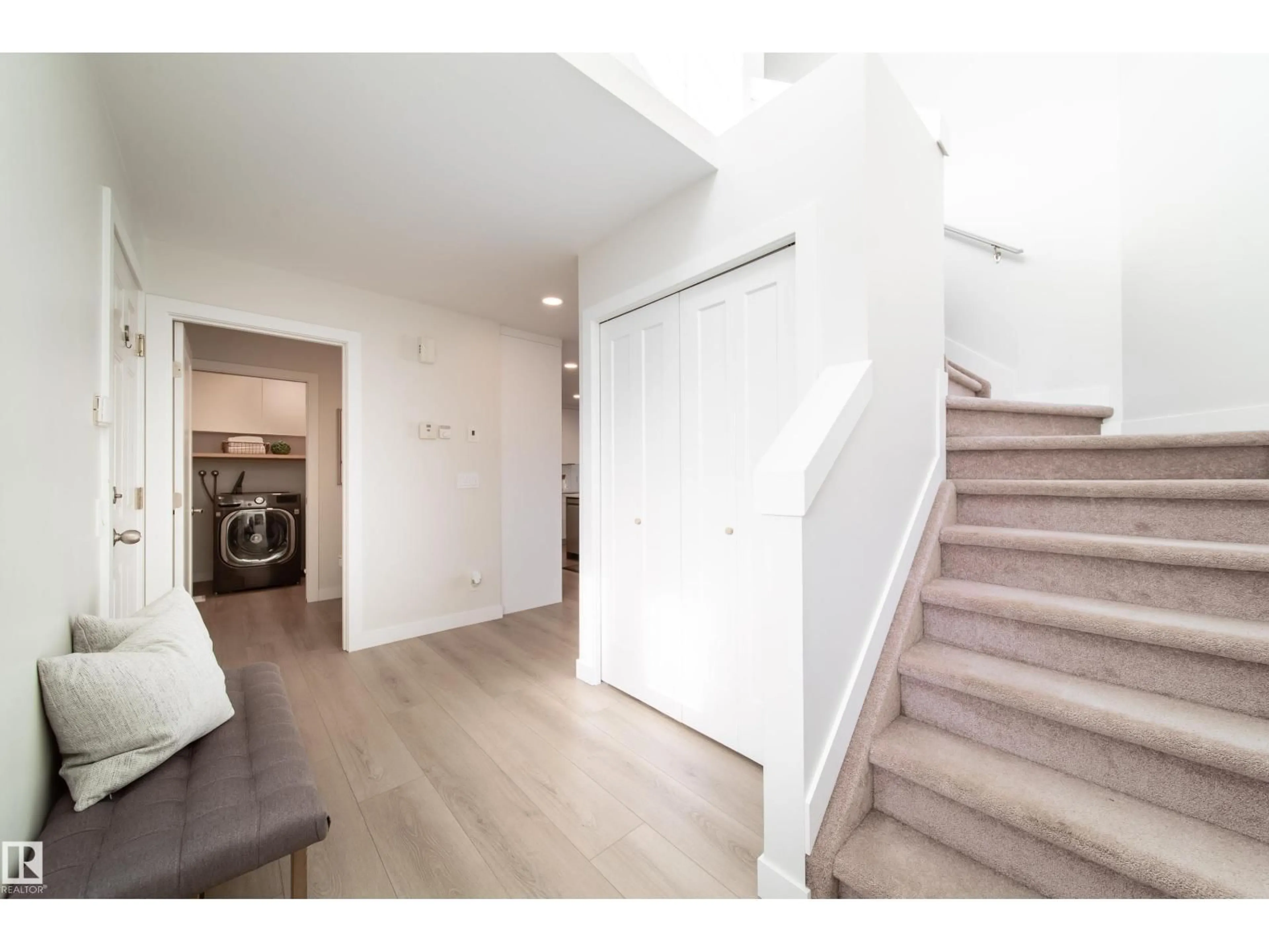 Indoor entryway for NW - 13059 35 ST, Edmonton Alberta T5A5C8