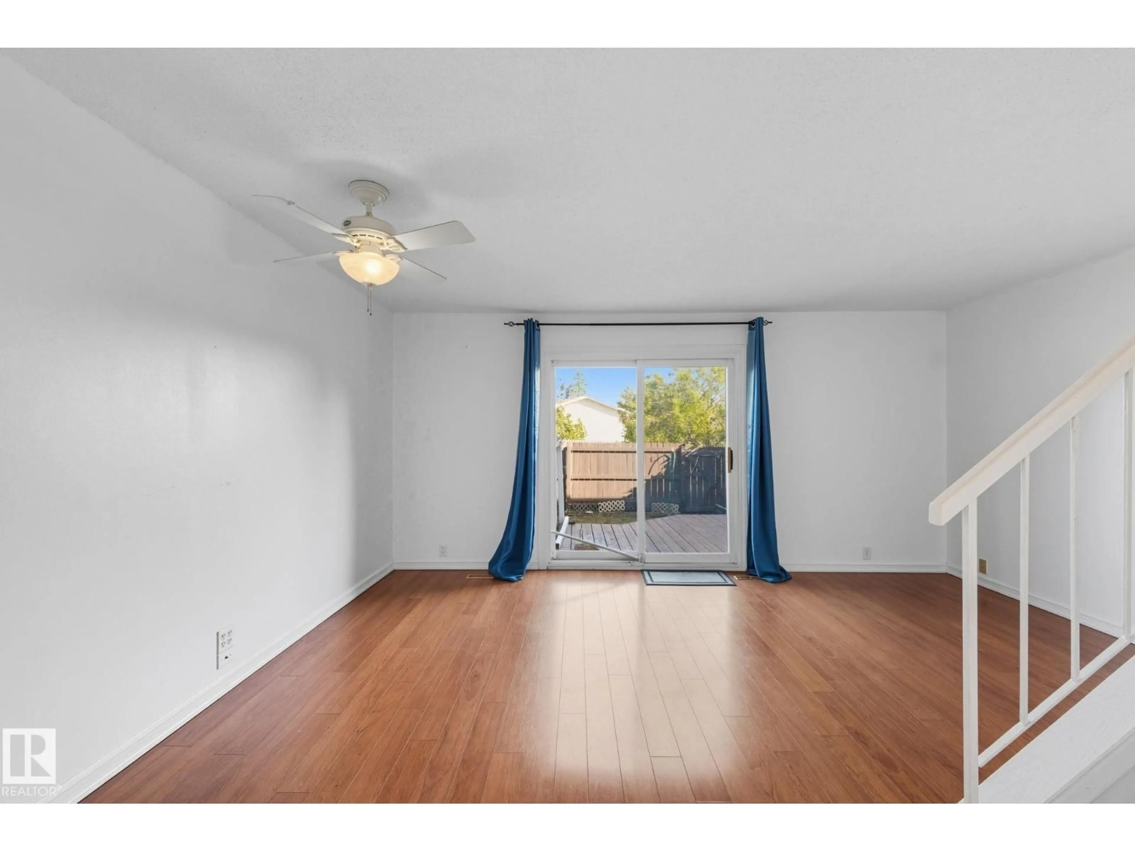 A pic of a room for 18014 93 AV, Edmonton Alberta T5T1Y1