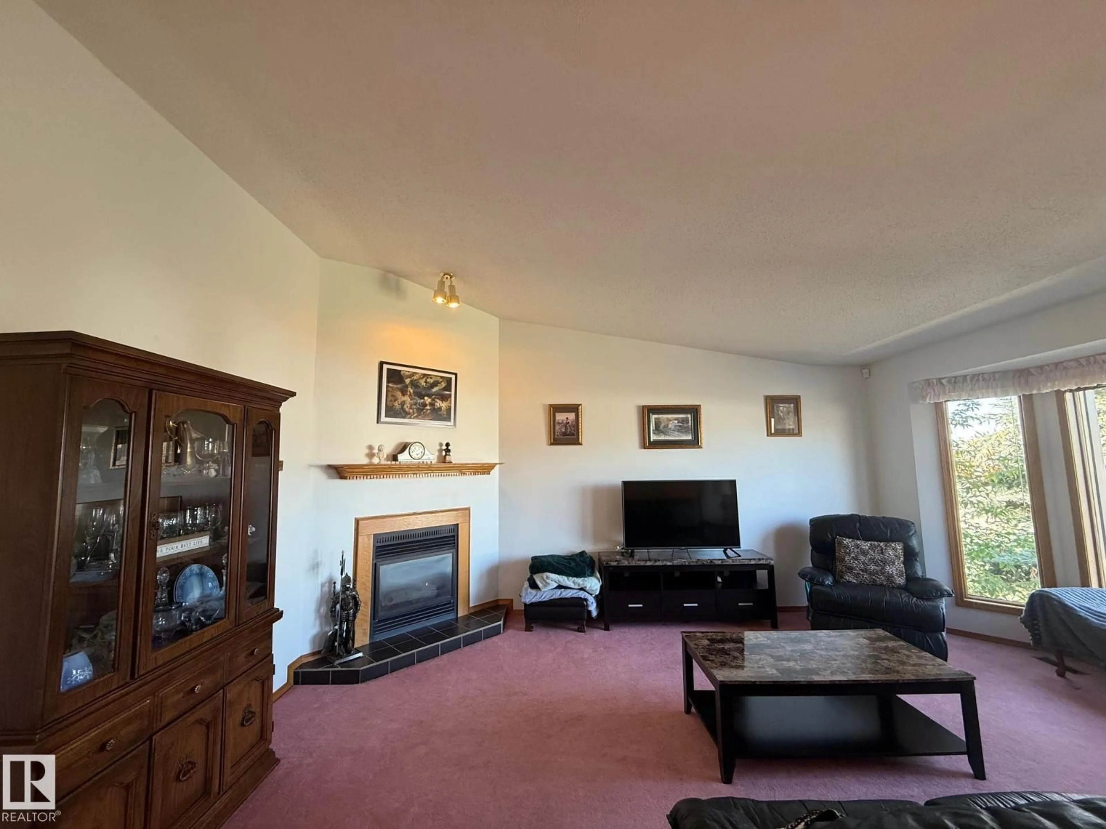 A pic of a room for 2816 45 AV, Athabasca Town Alberta T9S1N6