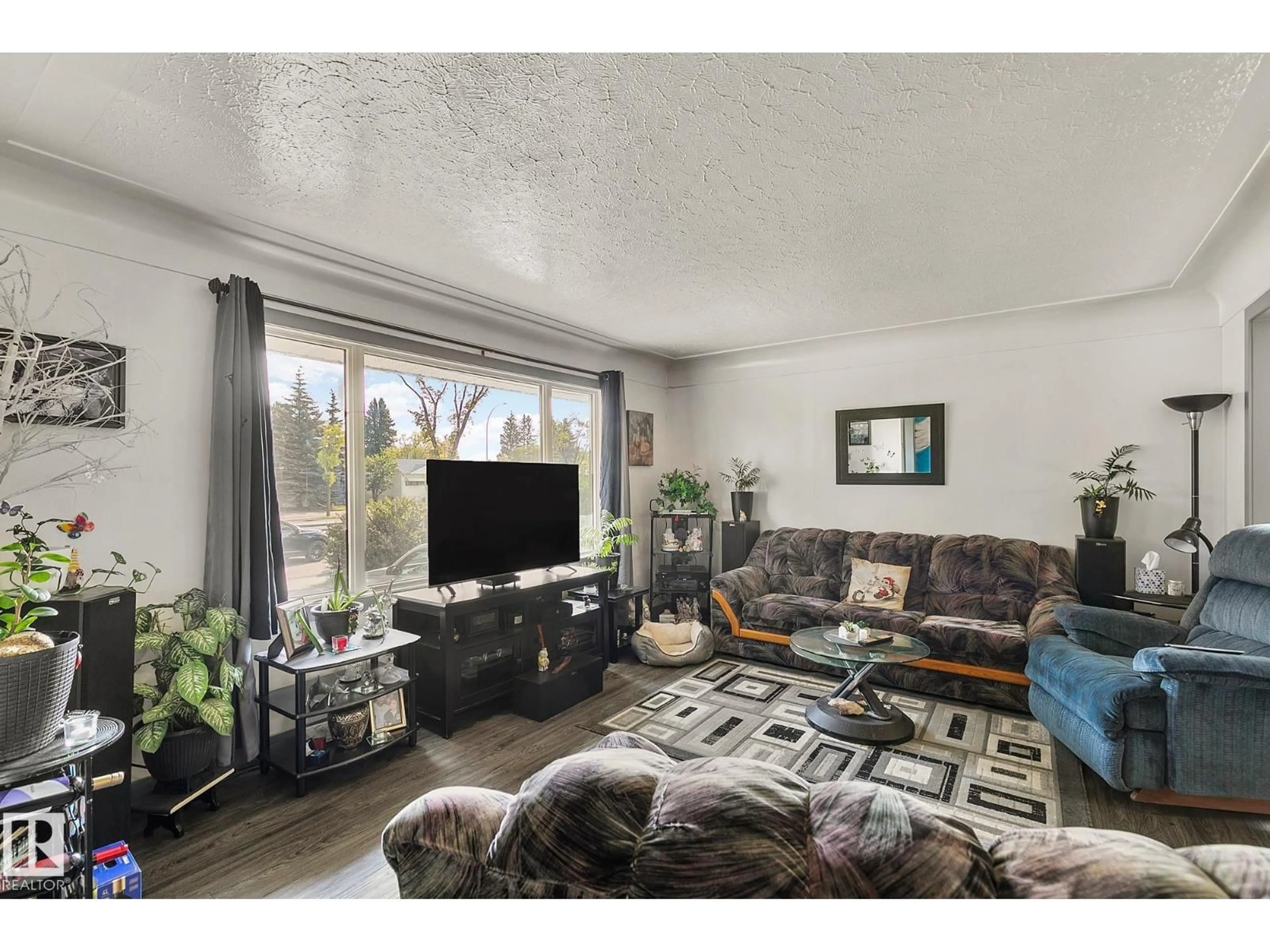 Living room with furniture, unknown for 11844 ST ALBERT TR, Edmonton Alberta T5L4G4